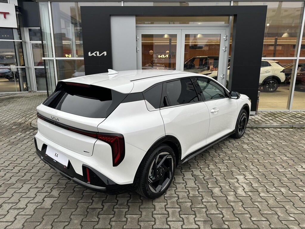 Kia K4, 1,6 T-GDi 7DCT 110 kW GT Line - fotka 3