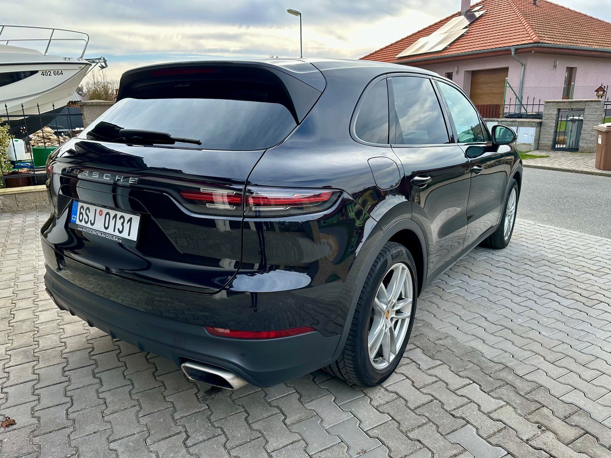 Porsche Cayenne, 2xpneu, 3.0, 250kw - fotka 6