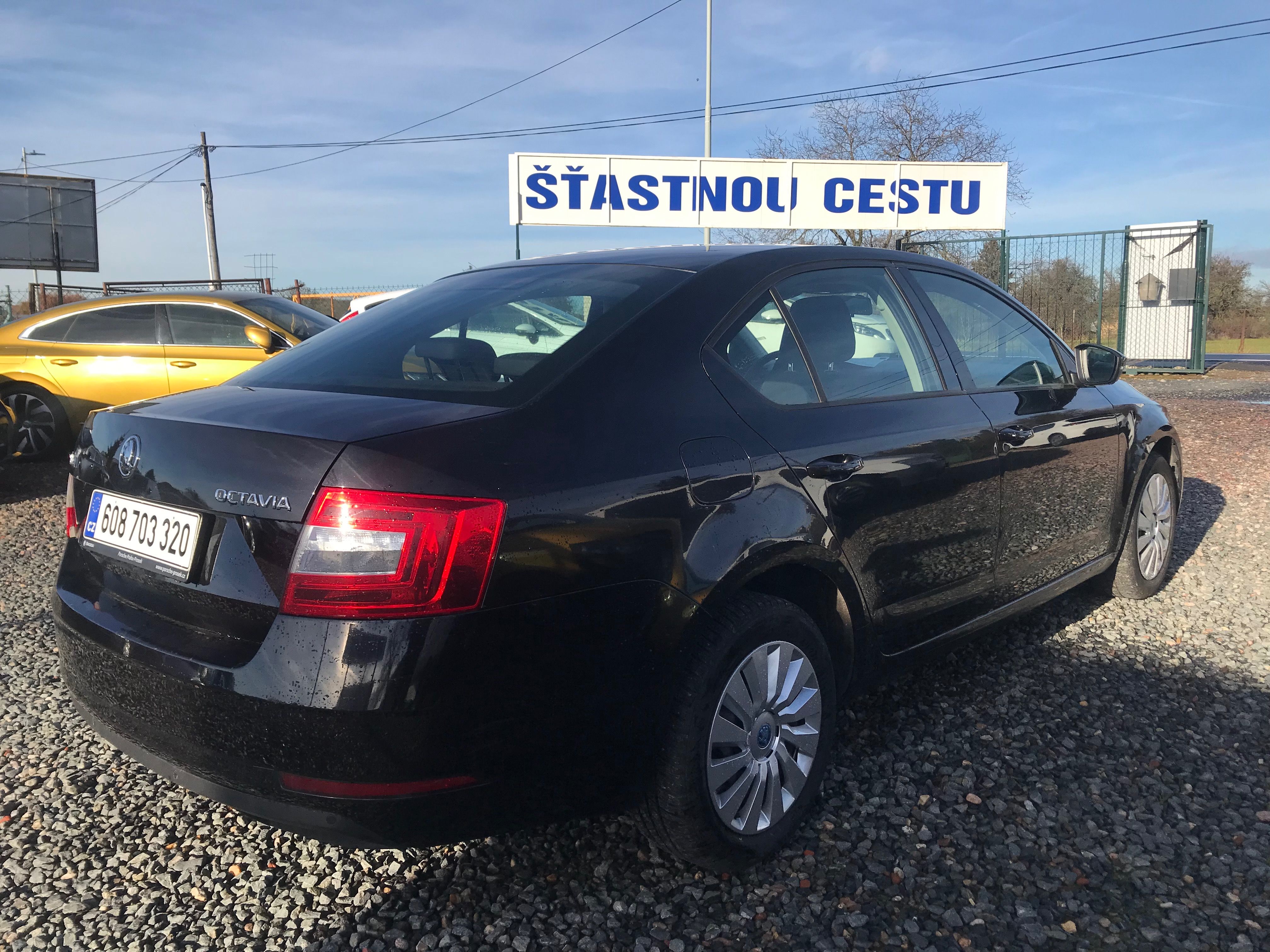 Škoda Octavia, 1.6 TDI 85 KW,TEMPOMAT,ČR... - fotka 5