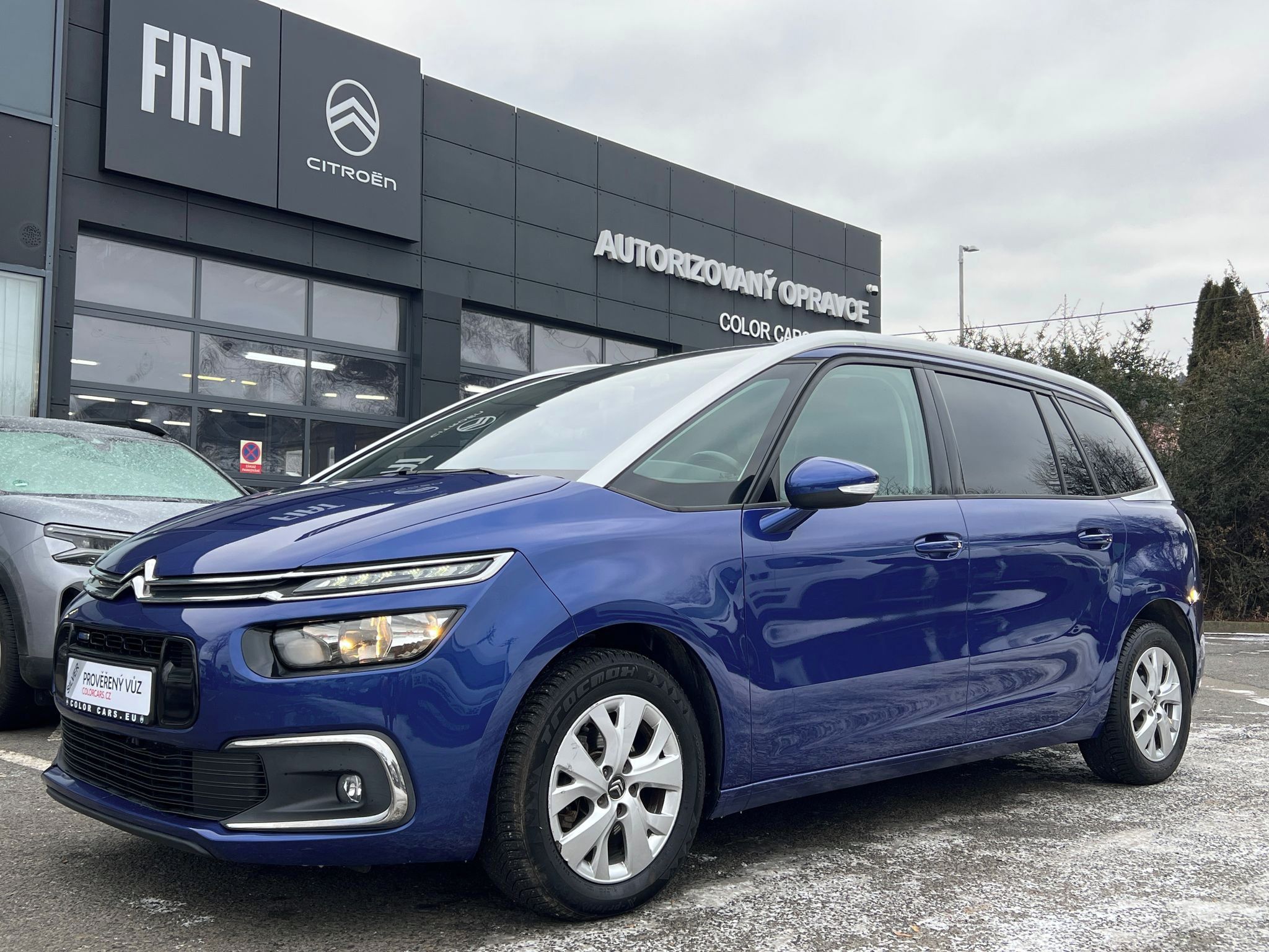 Citroën Grand C4 Picasso, 1.2 130k ZÁRUKA SERVIS 7 MÍST