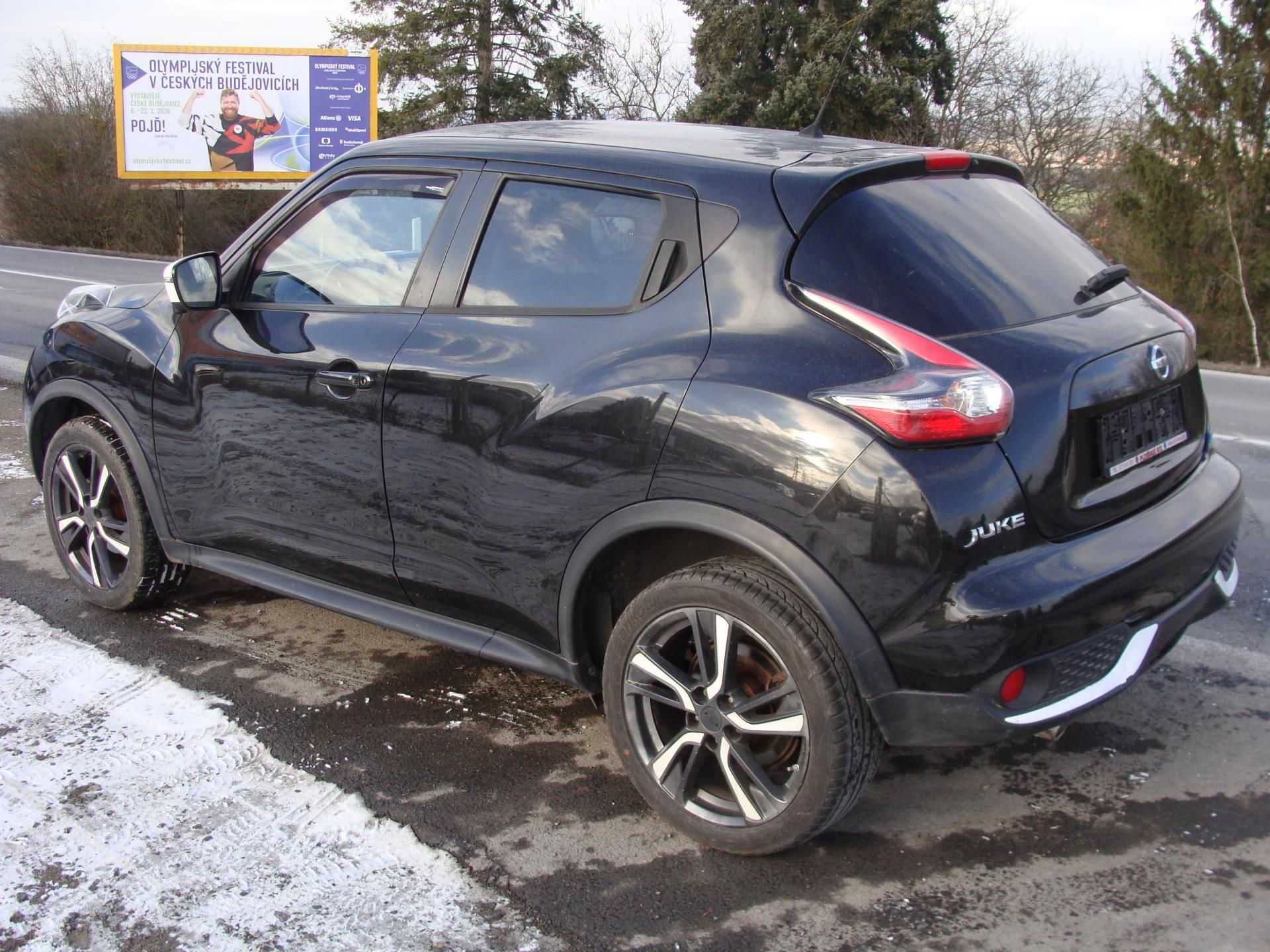 Nissan Juke, 1.5 DCi, 81 kW, klimatizace, - fotka 3