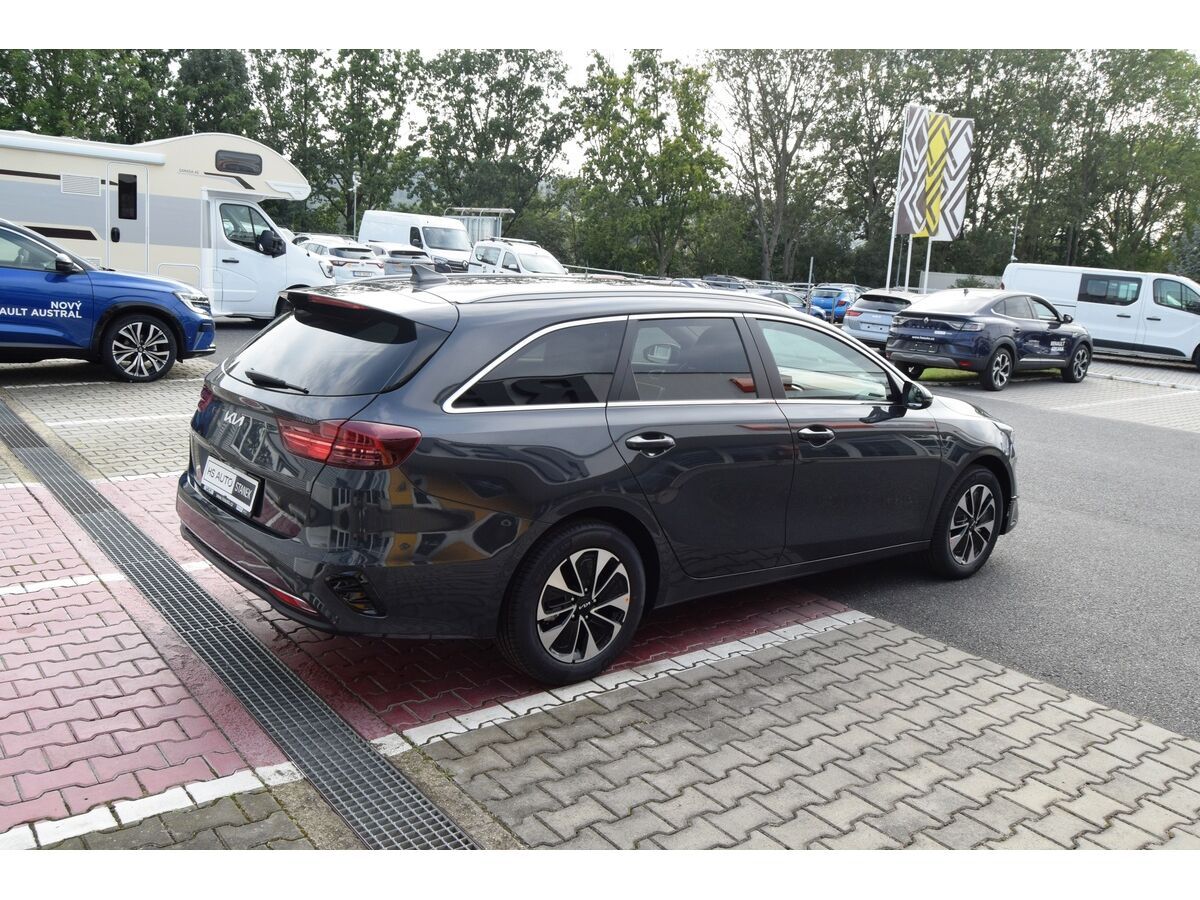Kia Cee´d, SW 1,5 T-GDi 7DCT TOP - fotka 3