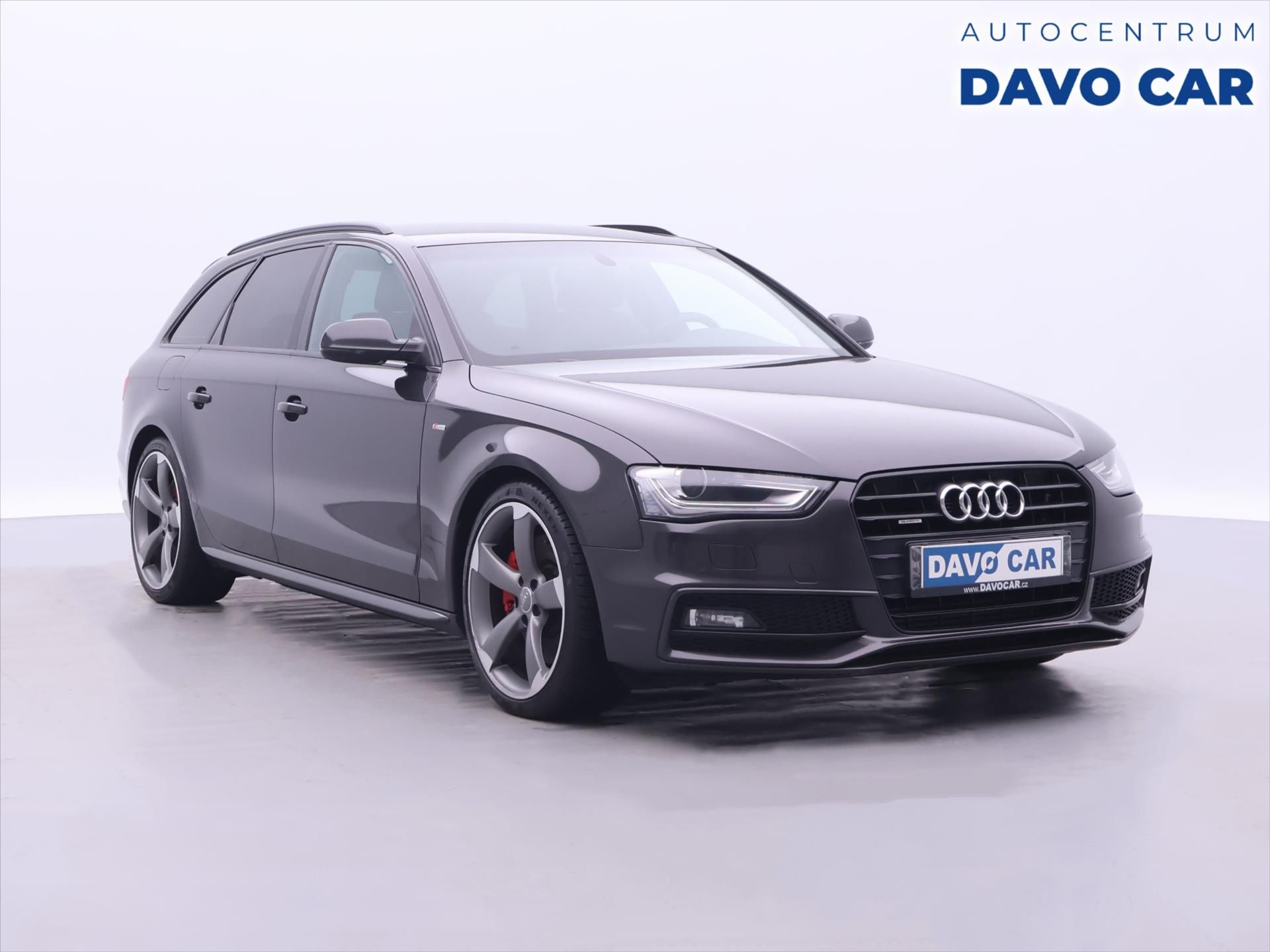 Audi A4, 3,0 TDI 180kW S-Line quattro