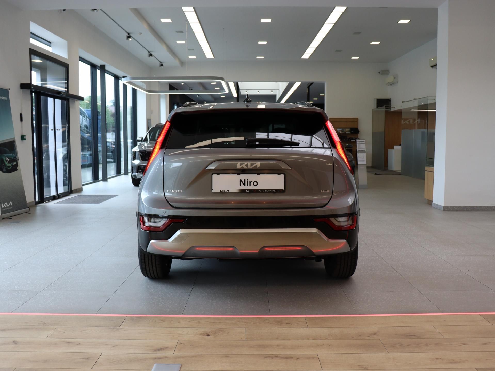 Kia Niro, STYLE 1,6 GDi HEV 6DCT - fotka 6