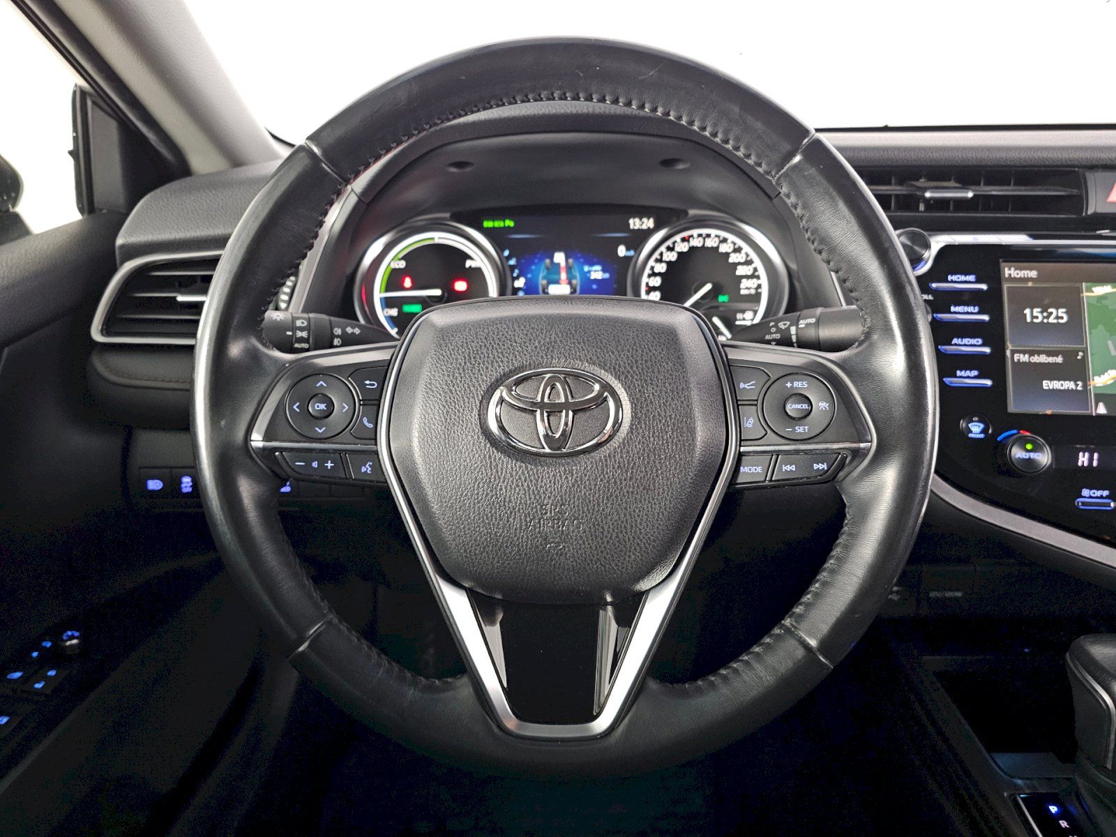 Toyota Camry, 2.5HEV EXECUTIVE - fotka 5