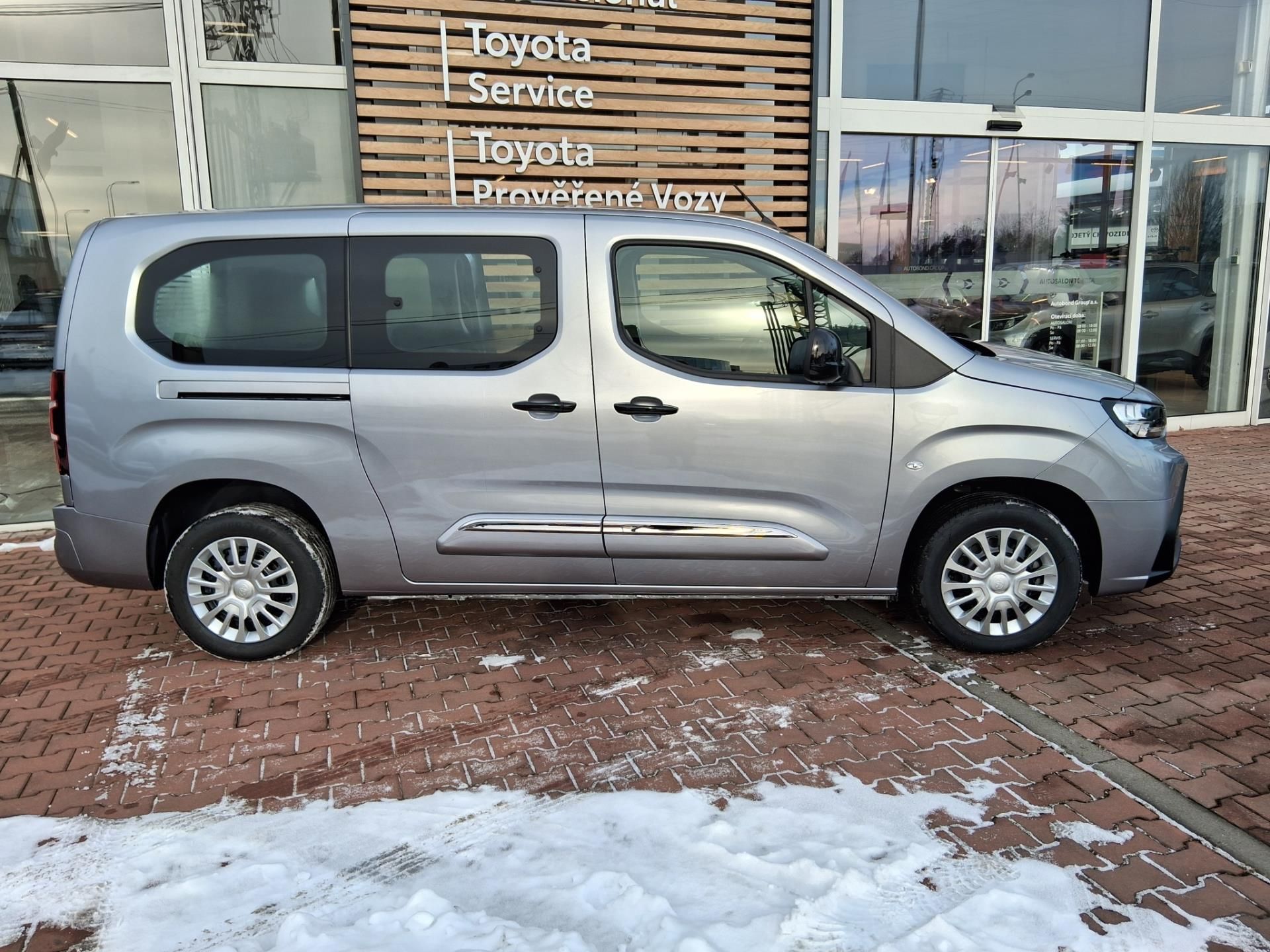 Toyota Proace City Verso, 1,5D 8AT 130K BUSINESS - fotka 3