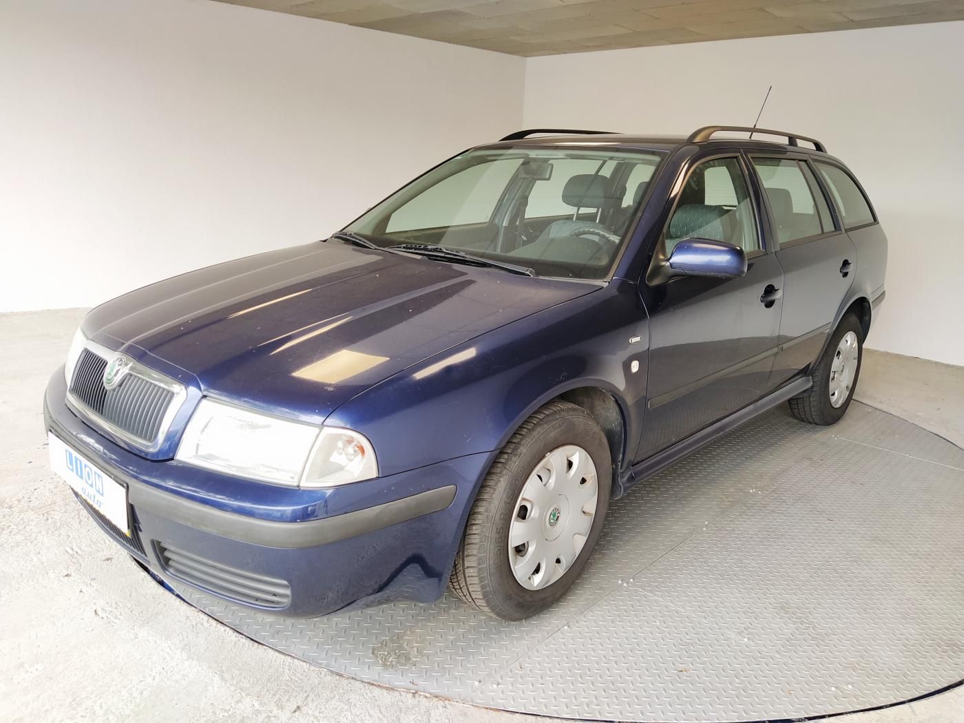 Škoda Octavia, 1,6 75KW - fotka 3