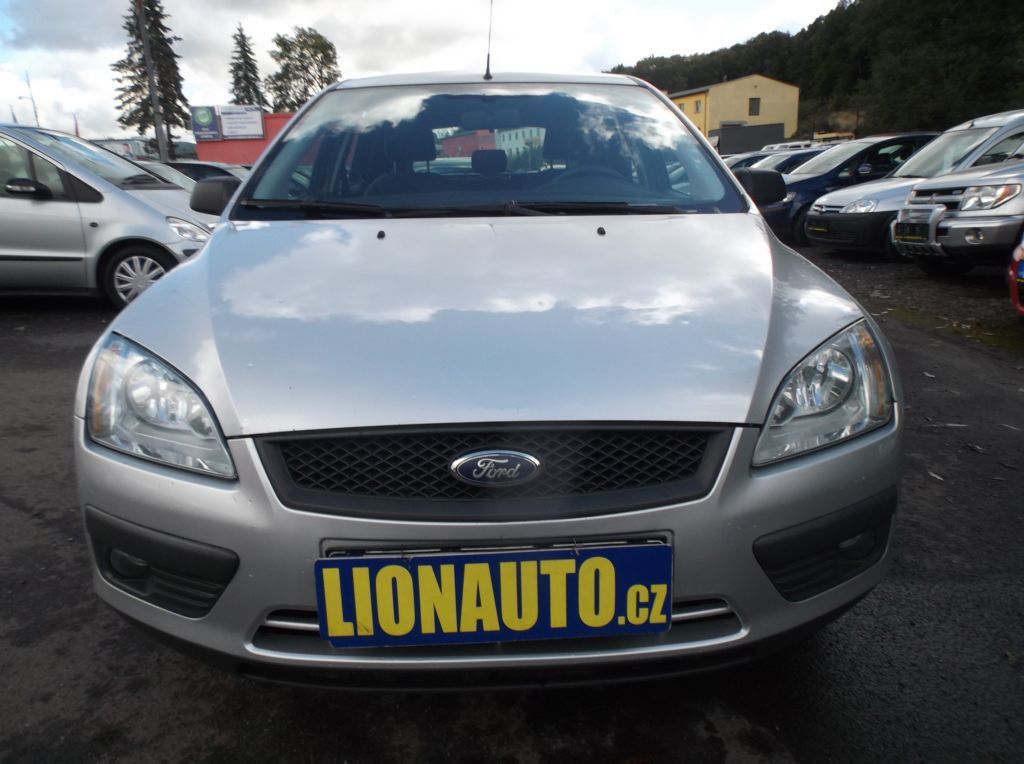 Ford Focus, 1,6 TDCi pouze na nd nepojízdn - fotka 2
