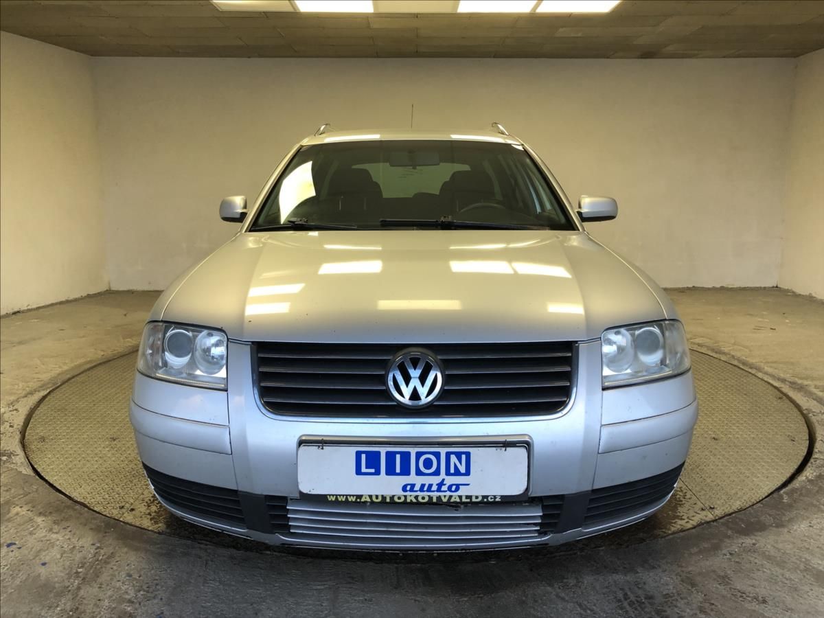 Volkswagen Passat, 1,9 TDI Trendline - fotka 2