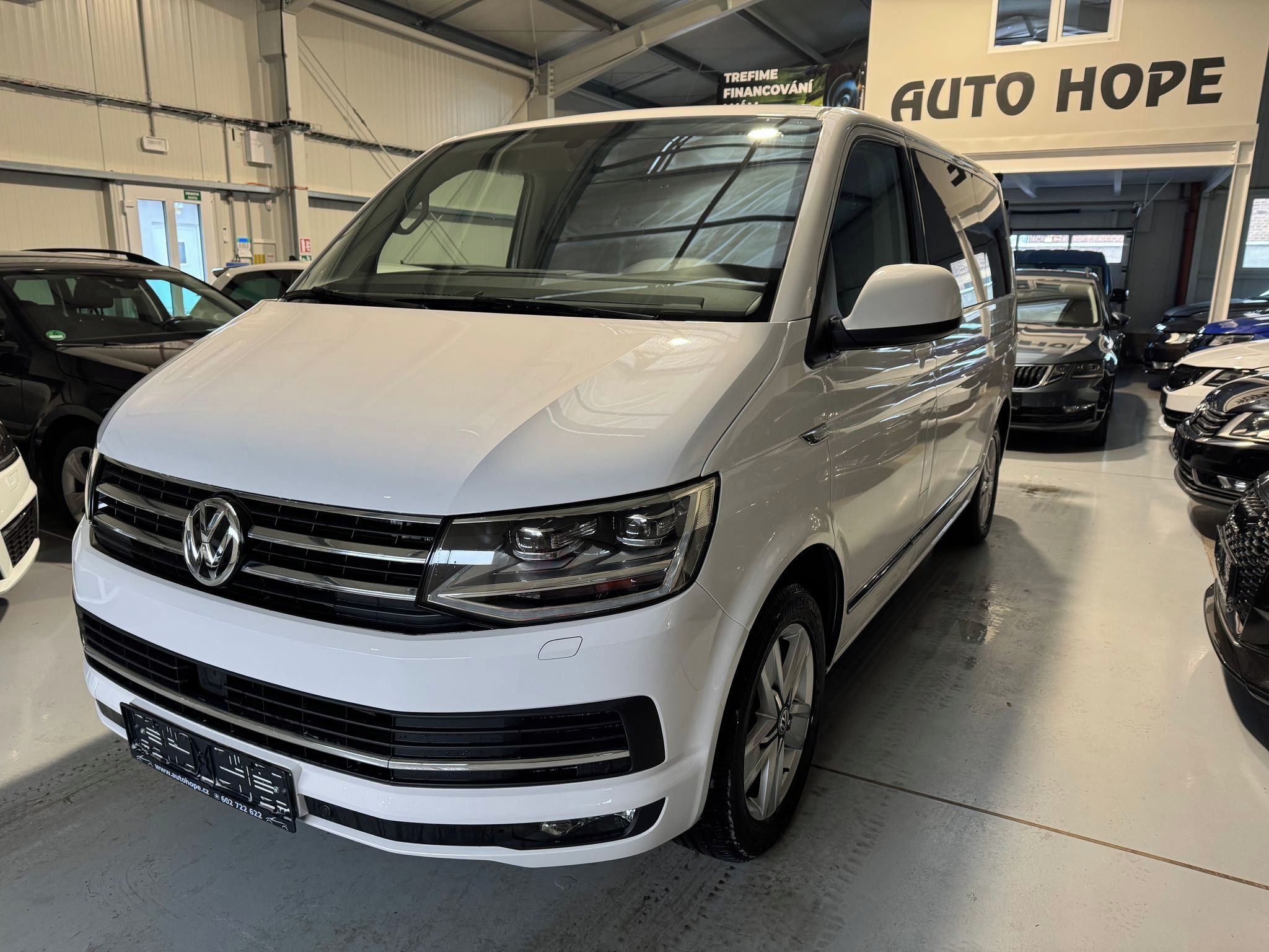 Volkswagen Multivan, 2,0 TDI DSG Comfortline 7míst - fotka 3