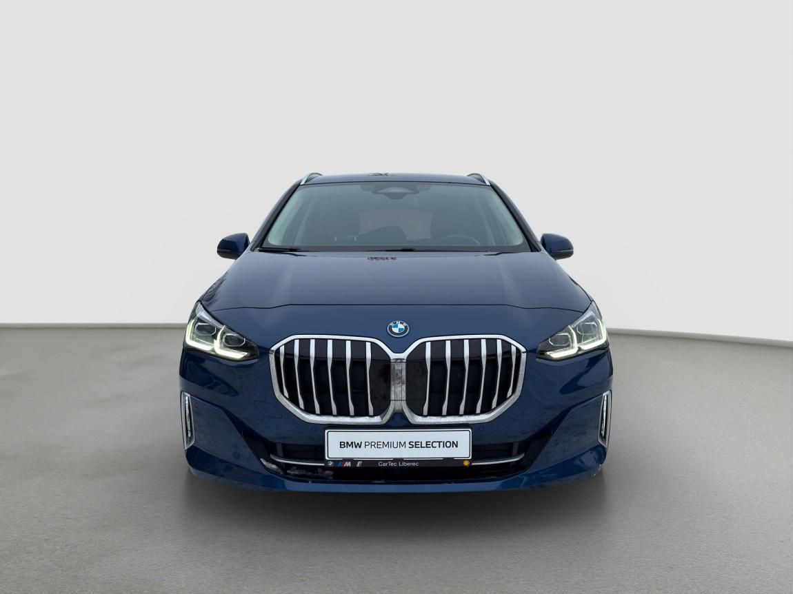 BMW Řada 2, 230e xDrive Active Tourer - fotka 6