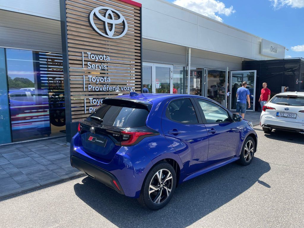 Toyota Yaris, 1.5 HEV 116 Style - fotka 4