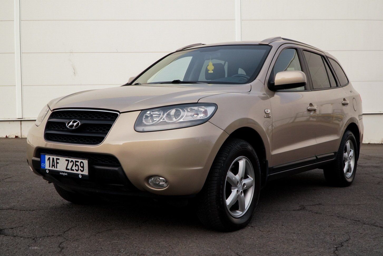 Hyundai Santa Fe, 2.2 CRDI 4X4 7 MÍST PREMIUM - fotka 3