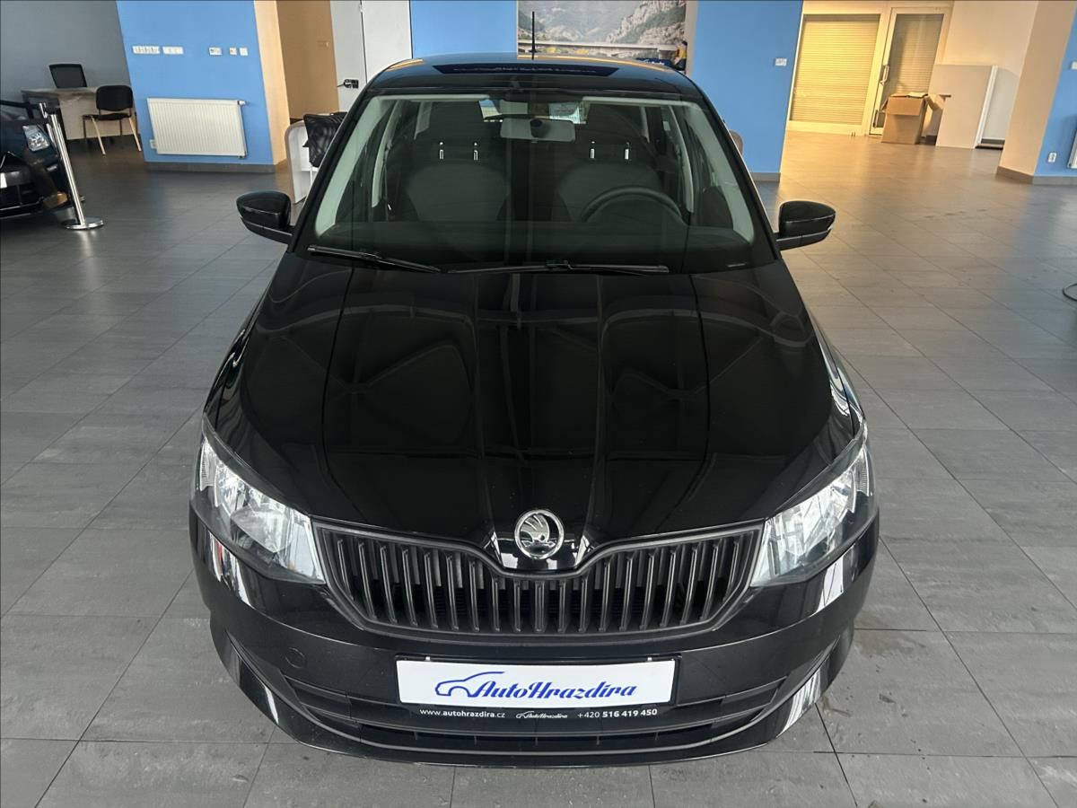 Škoda Fabia, 1,0   TSI 70kW - fotka 2
