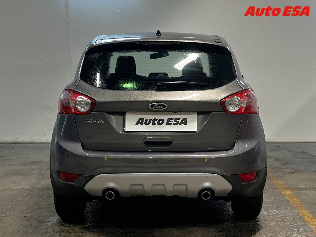 Ford Kuga, 2.0 TDCi,Champions,+kola - fotka 5