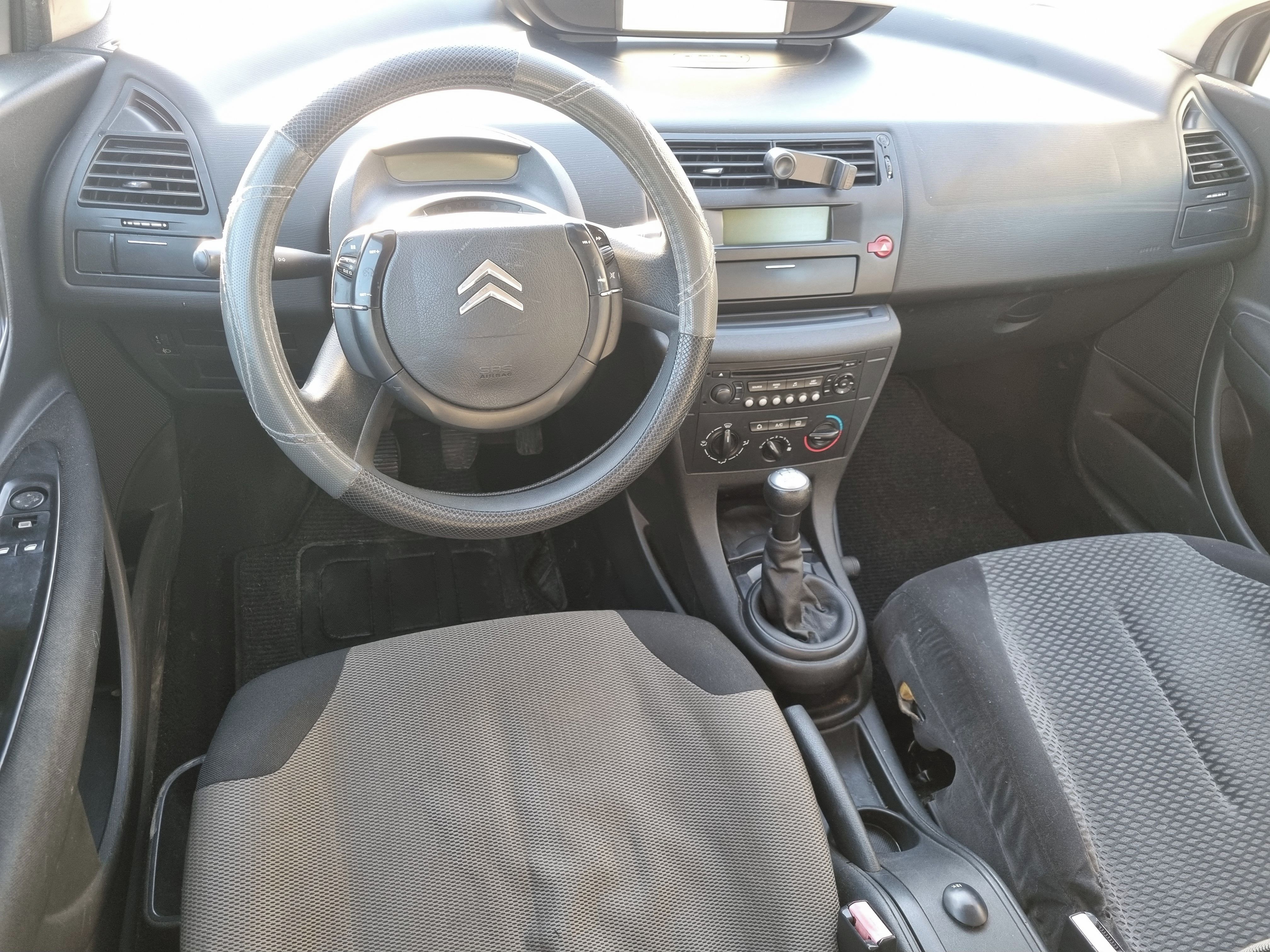 Citroën C4, 1.4 65KW Klima Tažné - fotka 5