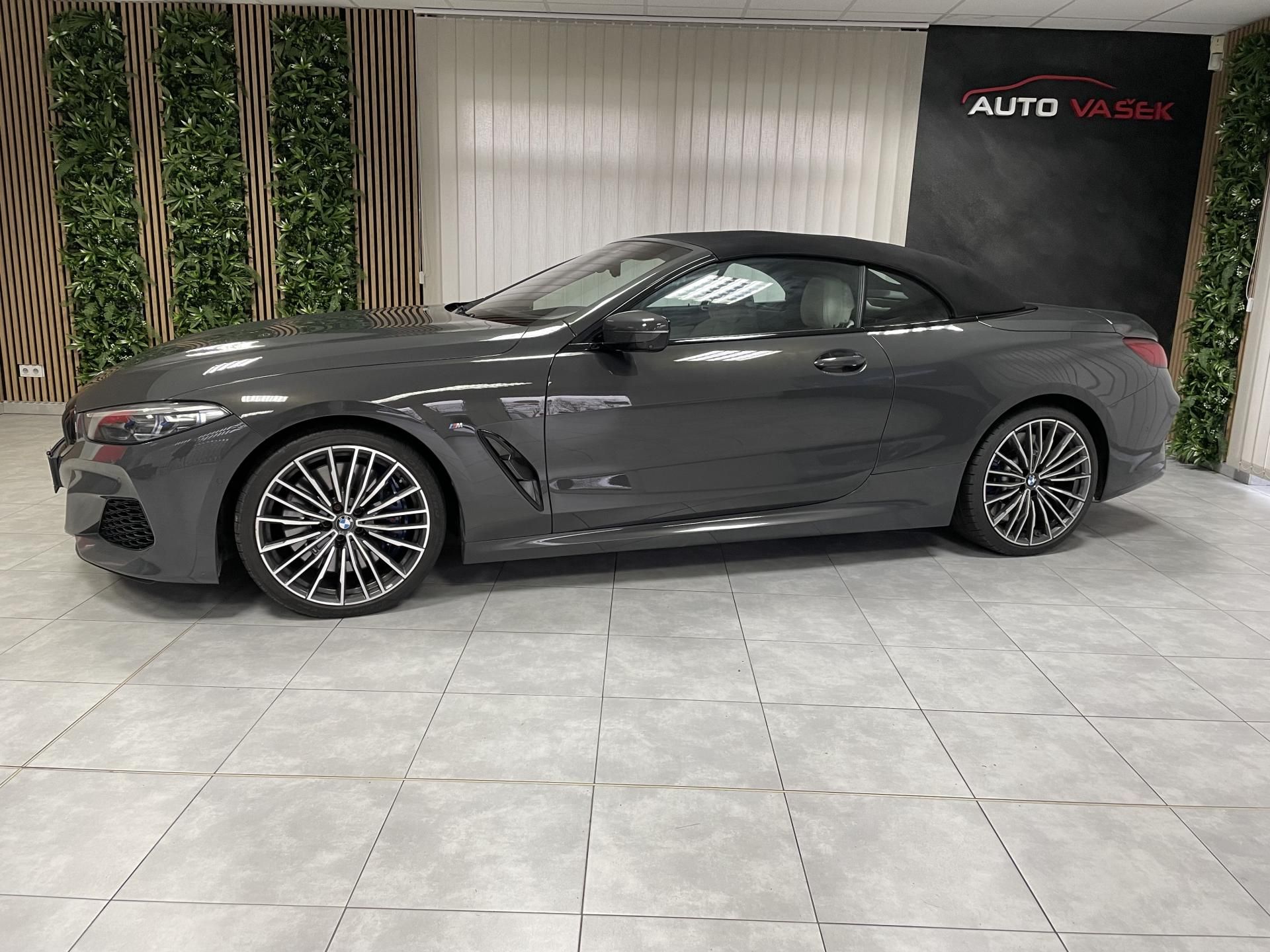 BMW Řada 8, M850i xDrive Laser REZERVACE - fotka 4