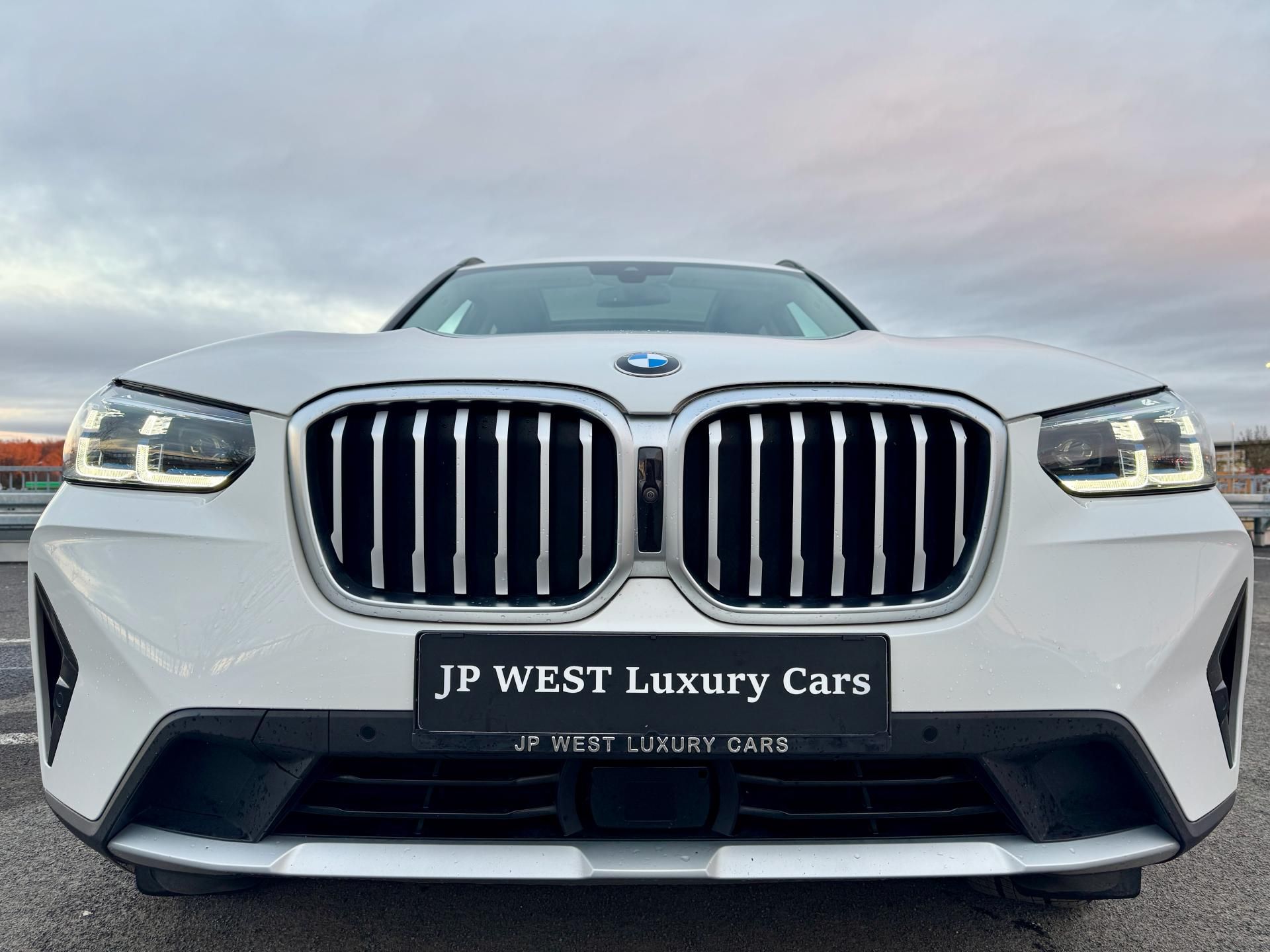 BMW X3, 20d LASER, PANO, HUD,360°,HiFi - fotka 2