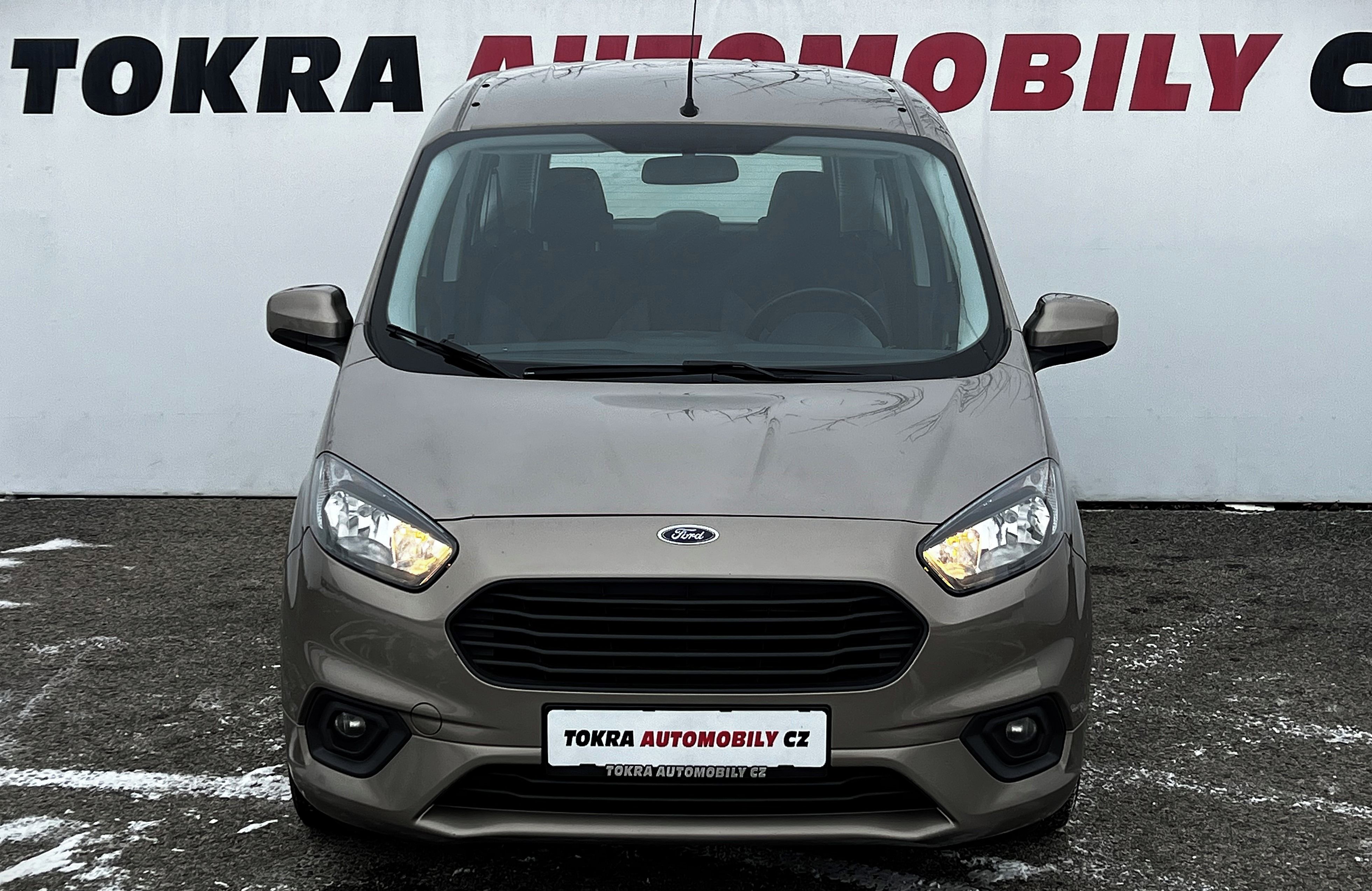 Ford Tourneo Courier, 1.5TDCI Klima ČR 1.Majitel DPH - fotka 2