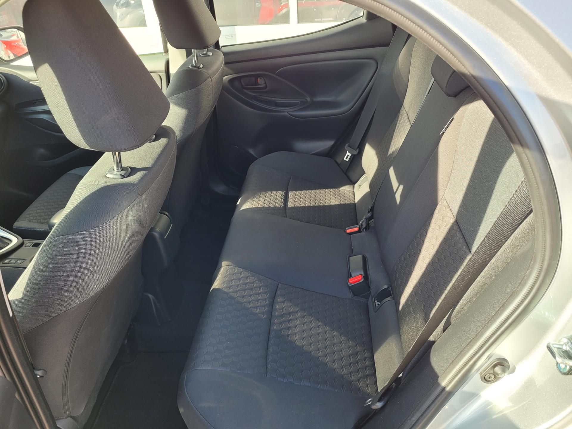 Toyota Yaris, 1.5L HEV  Limited Edition - fotka 6