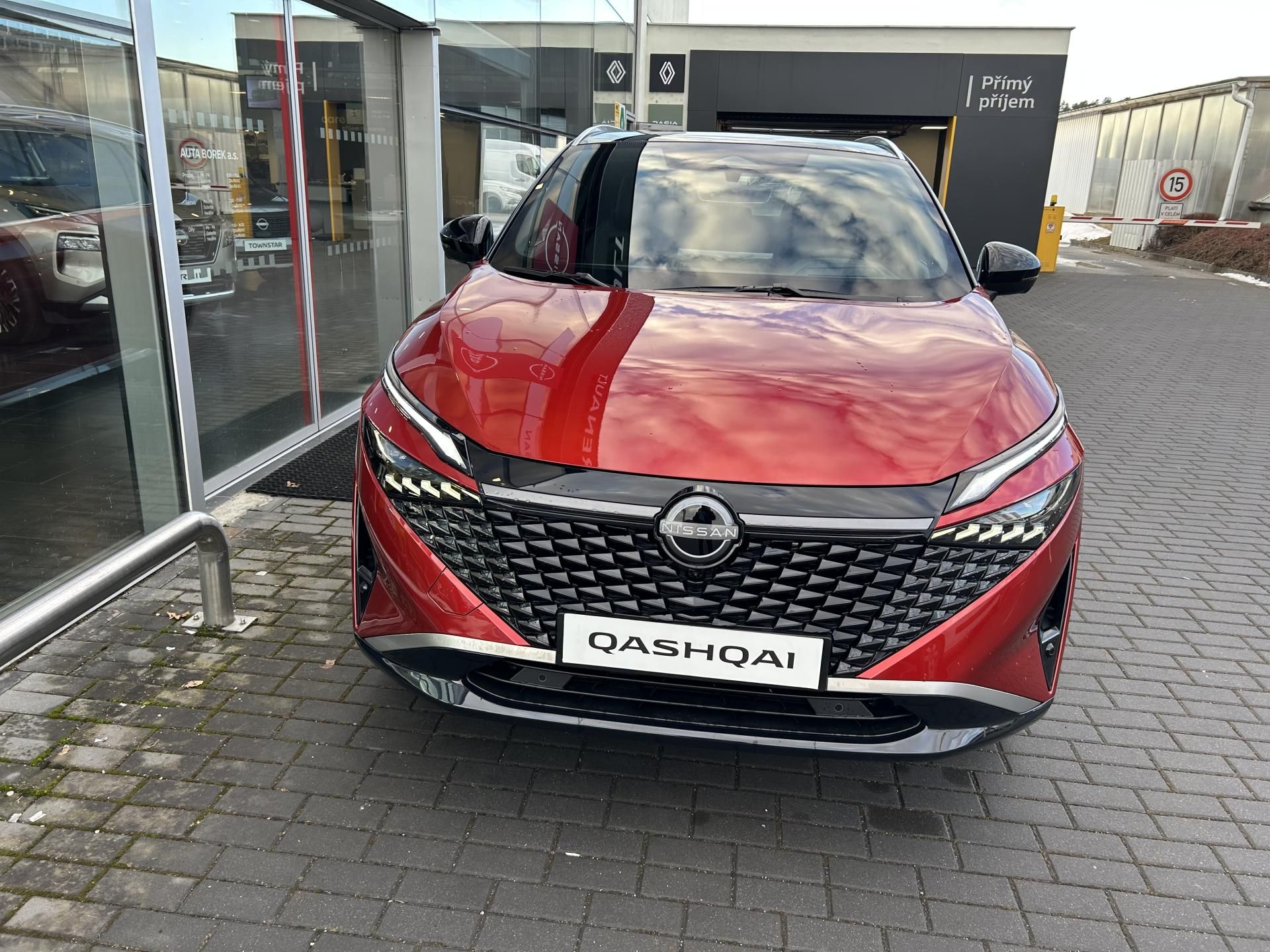 Nissan Qashqai, Tekna Plus 1.3 DIG-T 116kw Aut - fotka 2