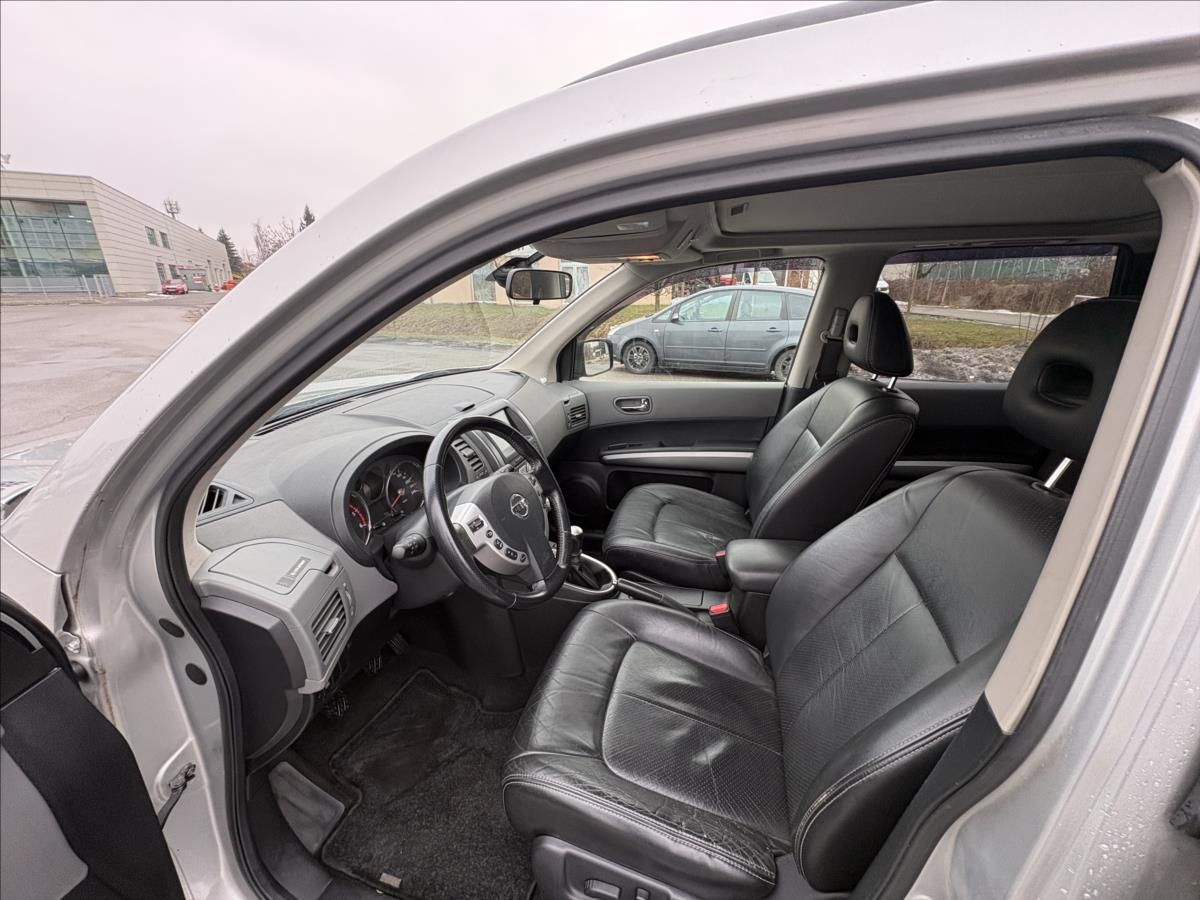 Nissan X-Trail, 2,0 dCi 127kW 4x4 Výbava,Or.Km - fotka 4