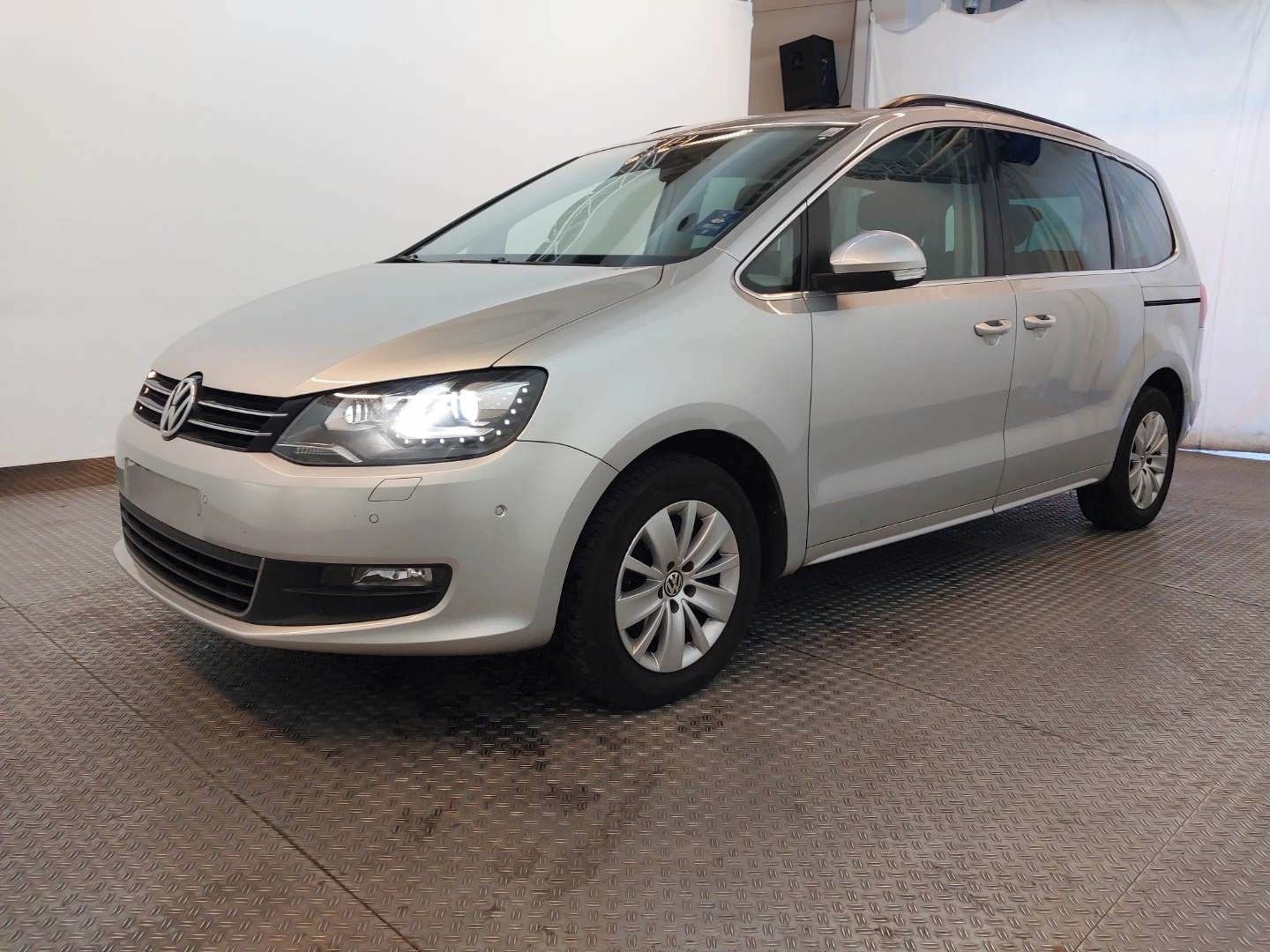 Volkswagen Sharan, 2.0 Tdi 125 KW 6-MÍST - fotka 6