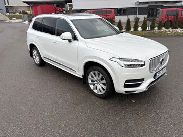 T8 Plug-in Hybrid, 7 míst