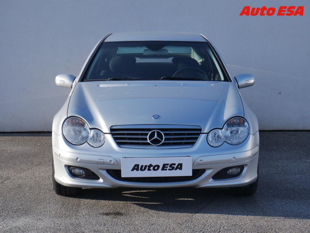 Mercedes-Benz Třídy C, 1.8 i,autoAC - fotka 2