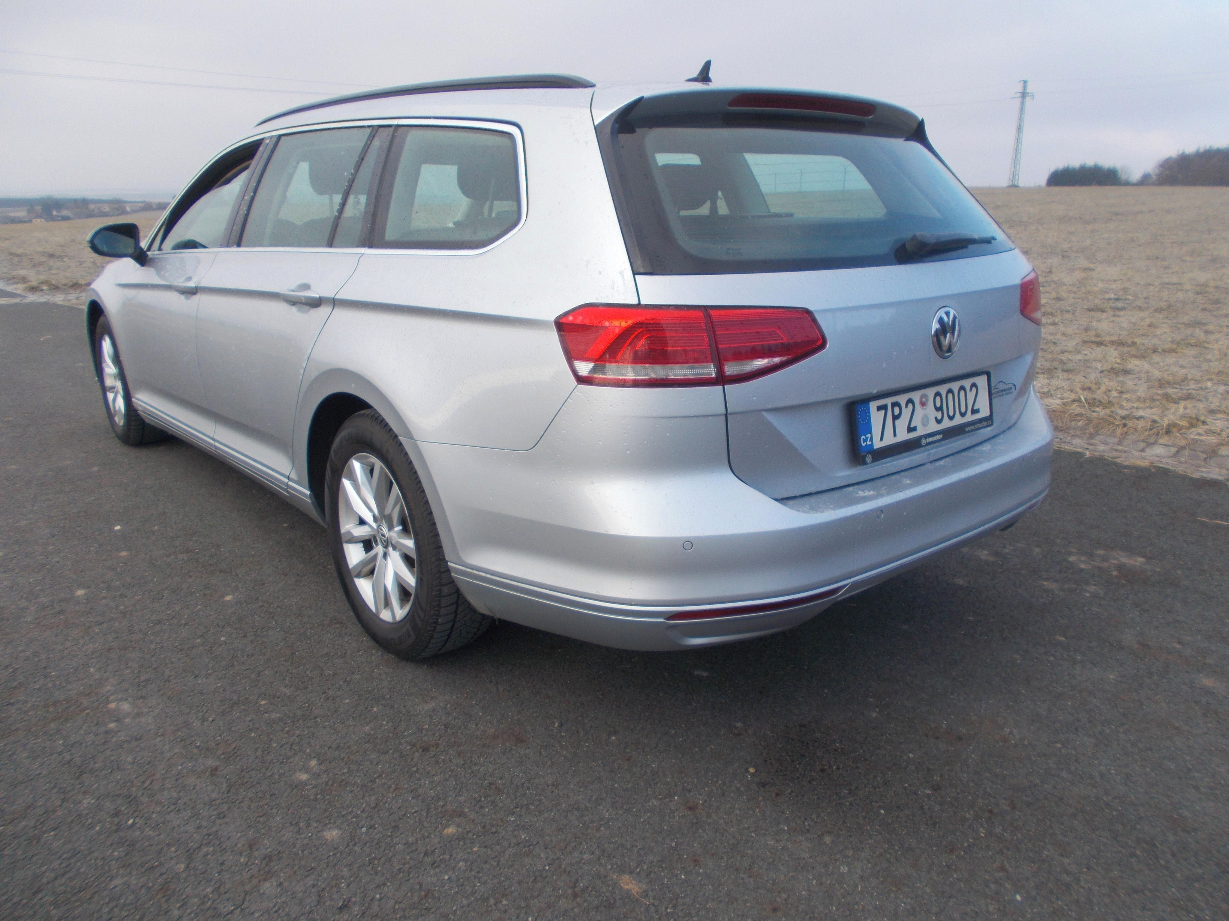 Volkswagen Passat, 2,0 TDI 110 kw DSG,perf. stav - fotka 3