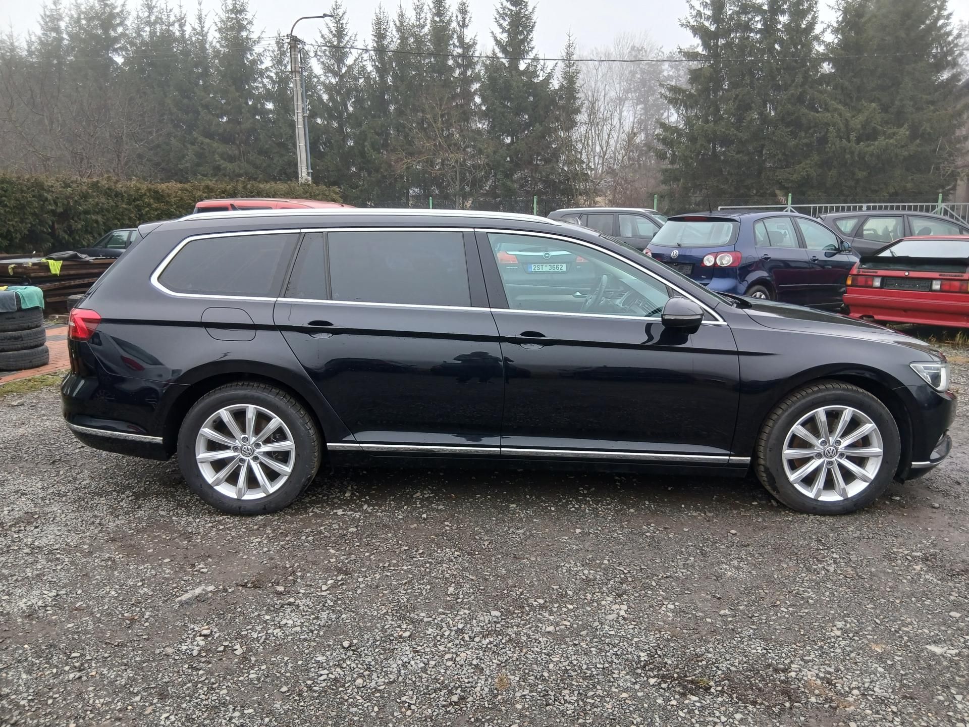 Volkswagen Passat, 2.0 TDI, Highline, DSG - fotka 6
