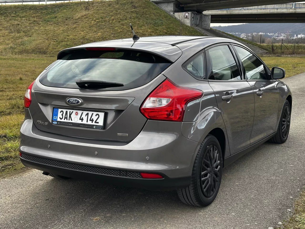 Ford Focus, III 1.0 74 kW EcoBoost Trend - fotka 5