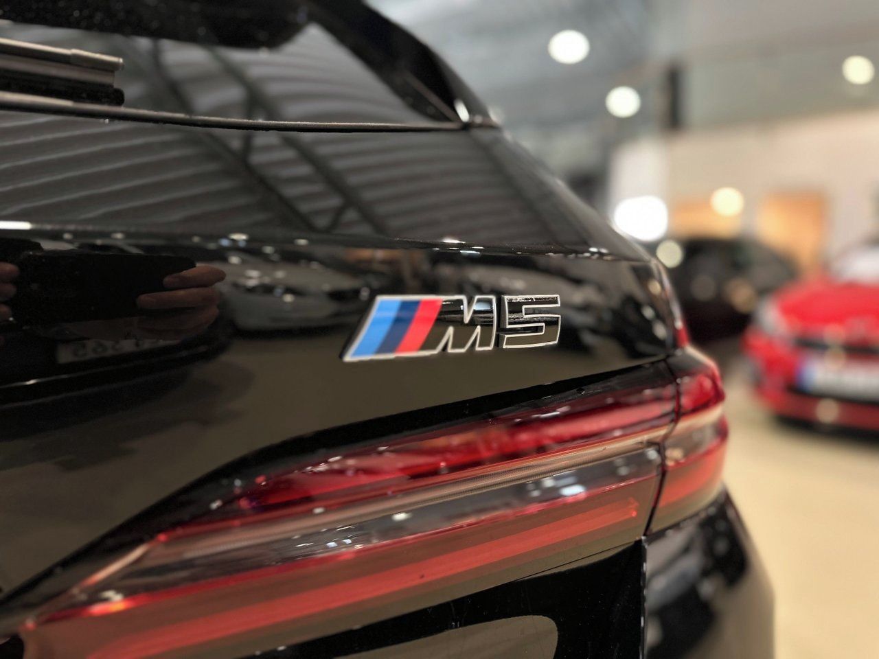 BMW M5, Ultimate Paket B&W Taž - fotka 6