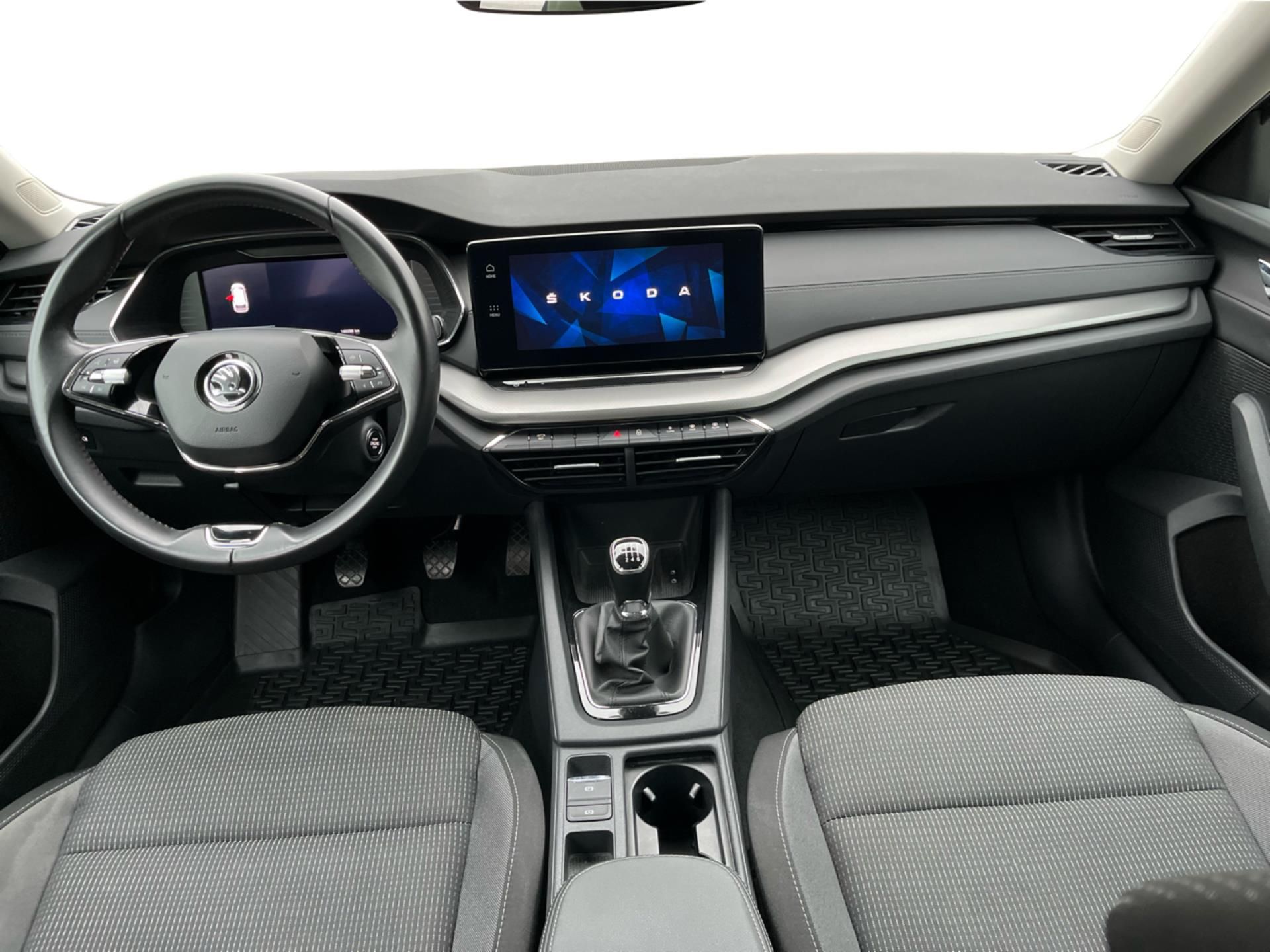Škoda Octavia, 2.0 TDI 110 kW AMBITION - fotka 5