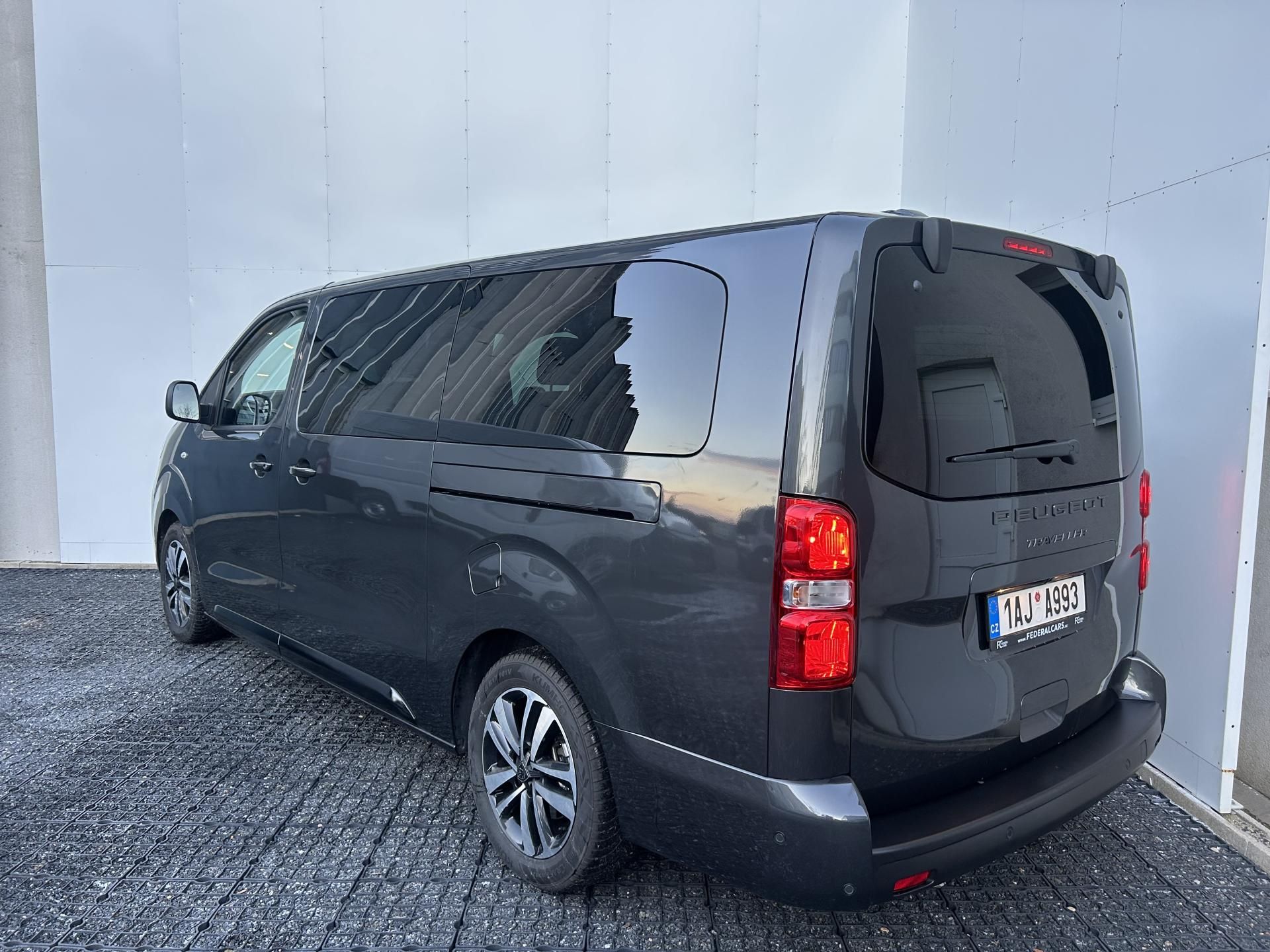 Peugeot Traveller, ALLURE Long 2.0 BHDi 180k EAT8 - fotka 2