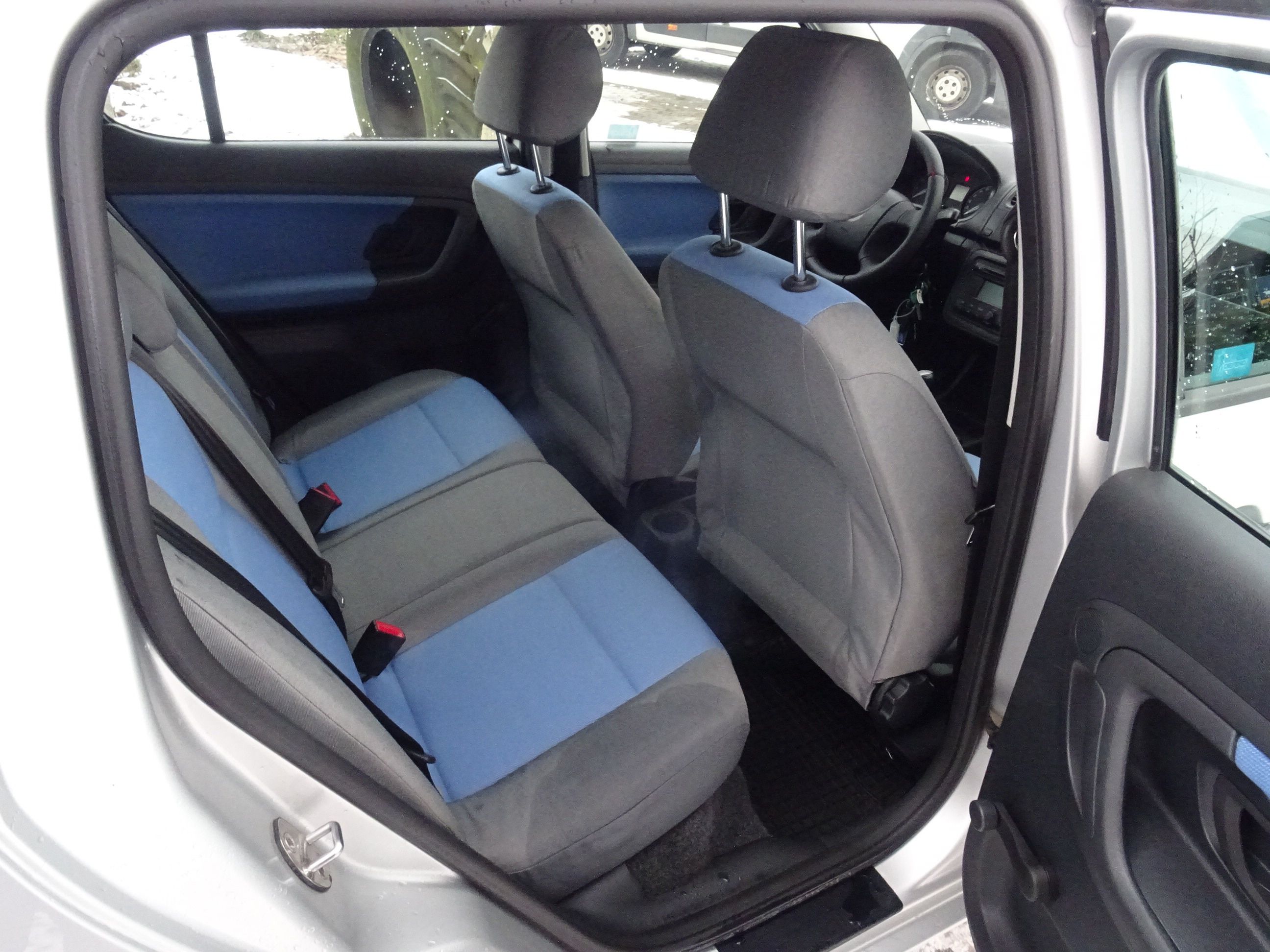 Škoda Fabia, 1.2 I PRAV. SERVIS, NOVÁ STK ! - fotka 5