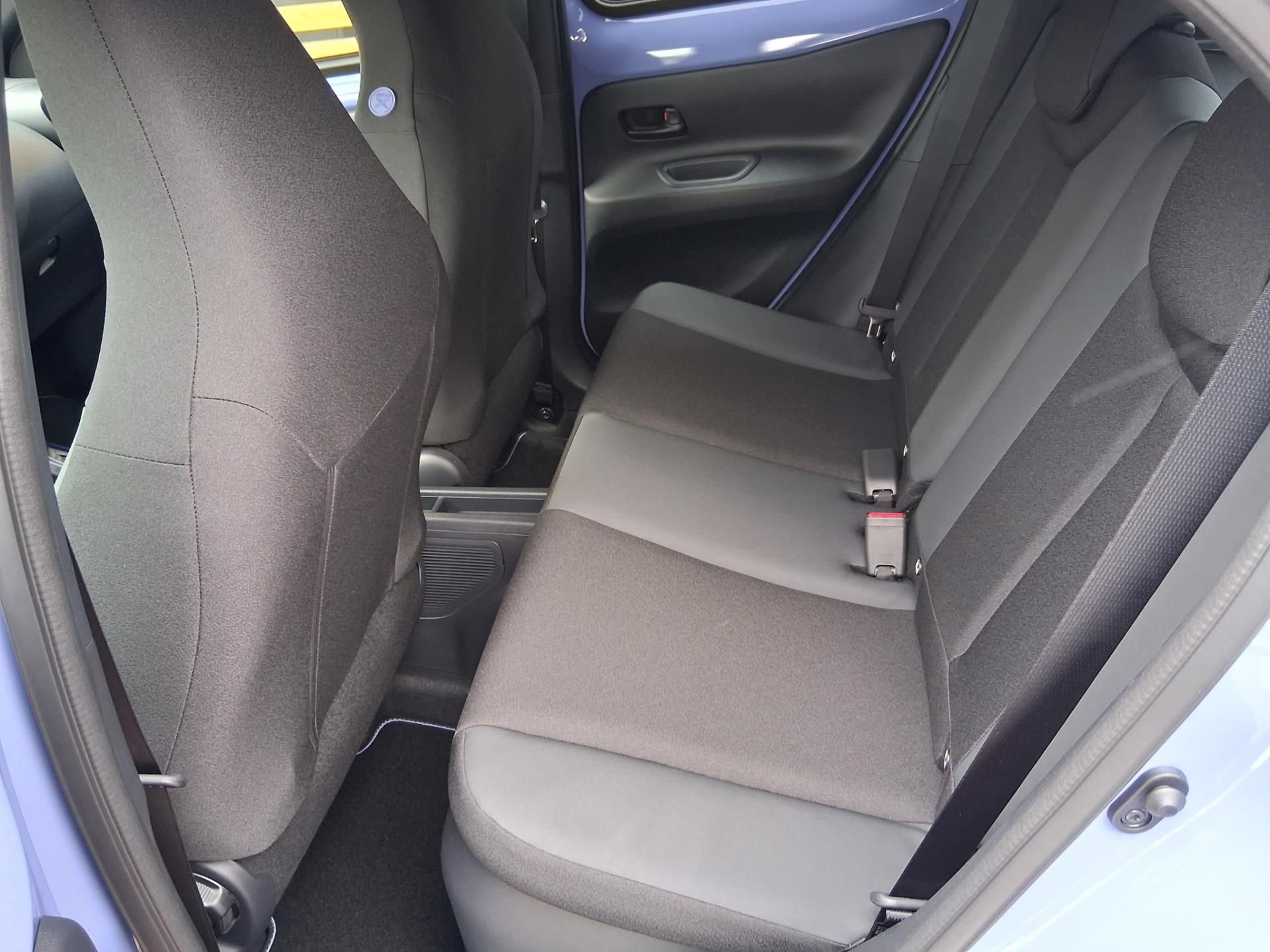 Toyota Aygo, 1,5 HEV EXECUTIVE - fotka 6