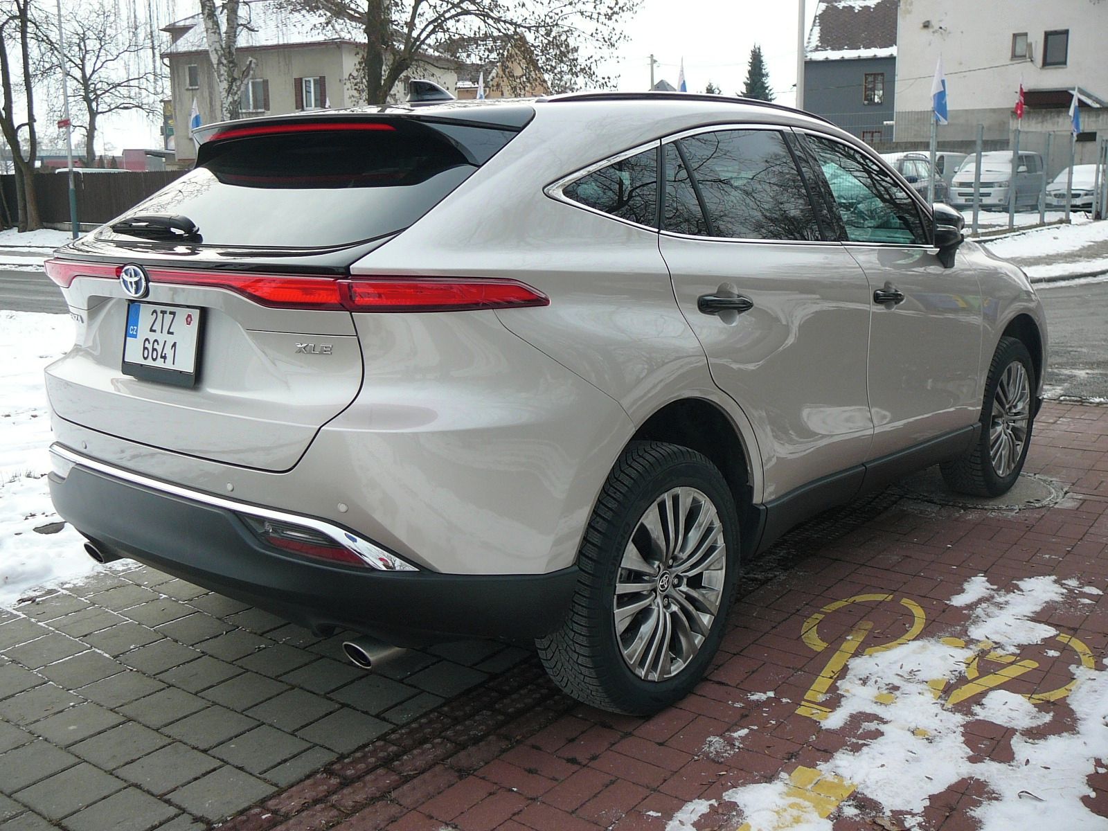 Toyota Venza, 2.5i Hybrid XLE 48000KM!!! - fotka 6