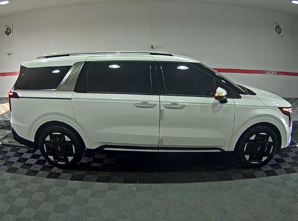 Kia Carnival, 1.6-HEV-9MÍST-VŮZ NA CESTĚ - fotka 6