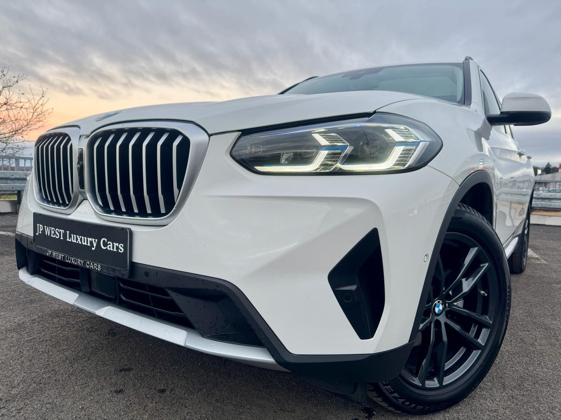 BMW X3, 20d LASER, PANO, HUD,360°,HiFi - fotka 5