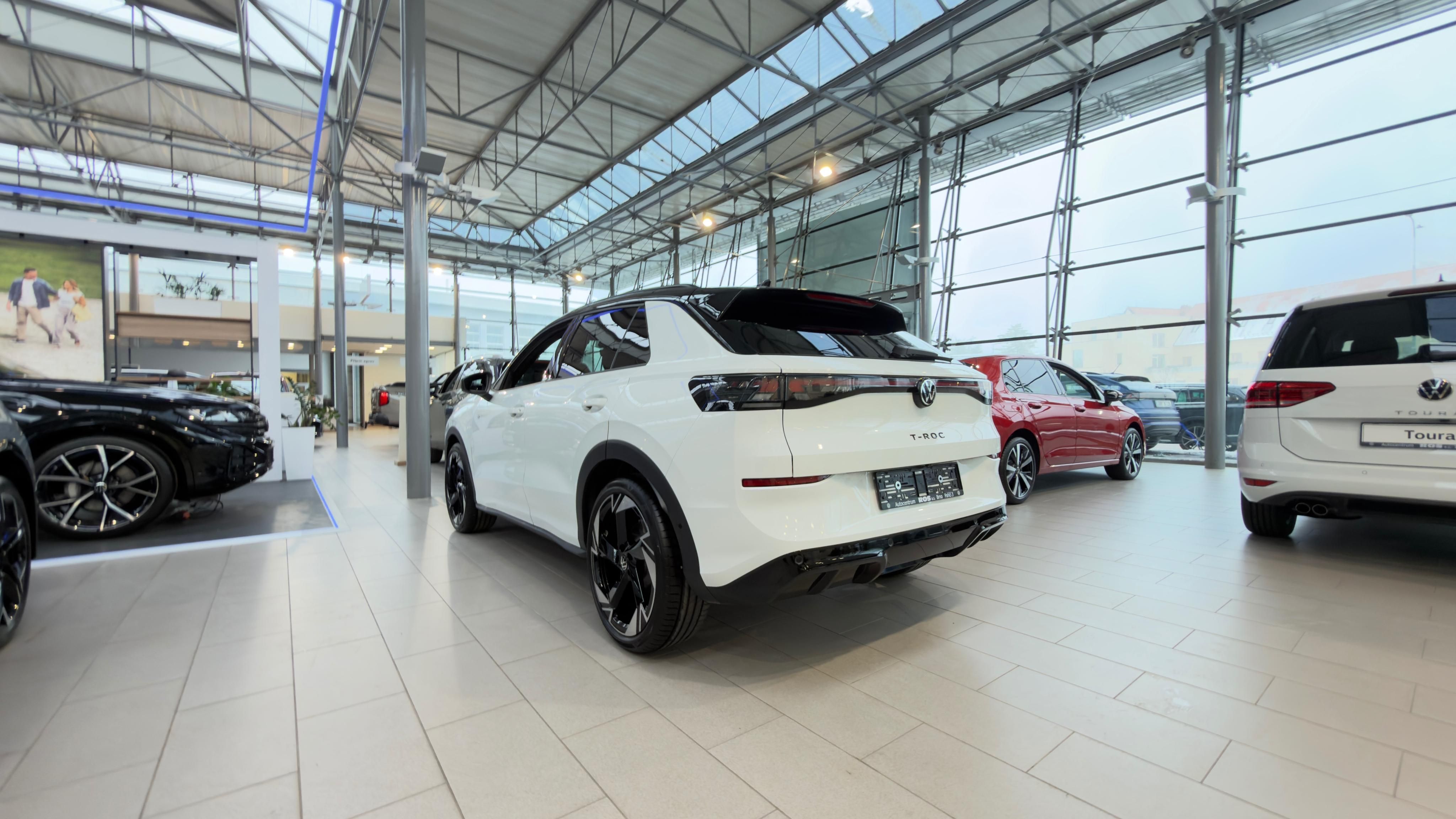 Volkswagen T-Roc, R-Line 1.5 eTSI 110kW - fotka 5