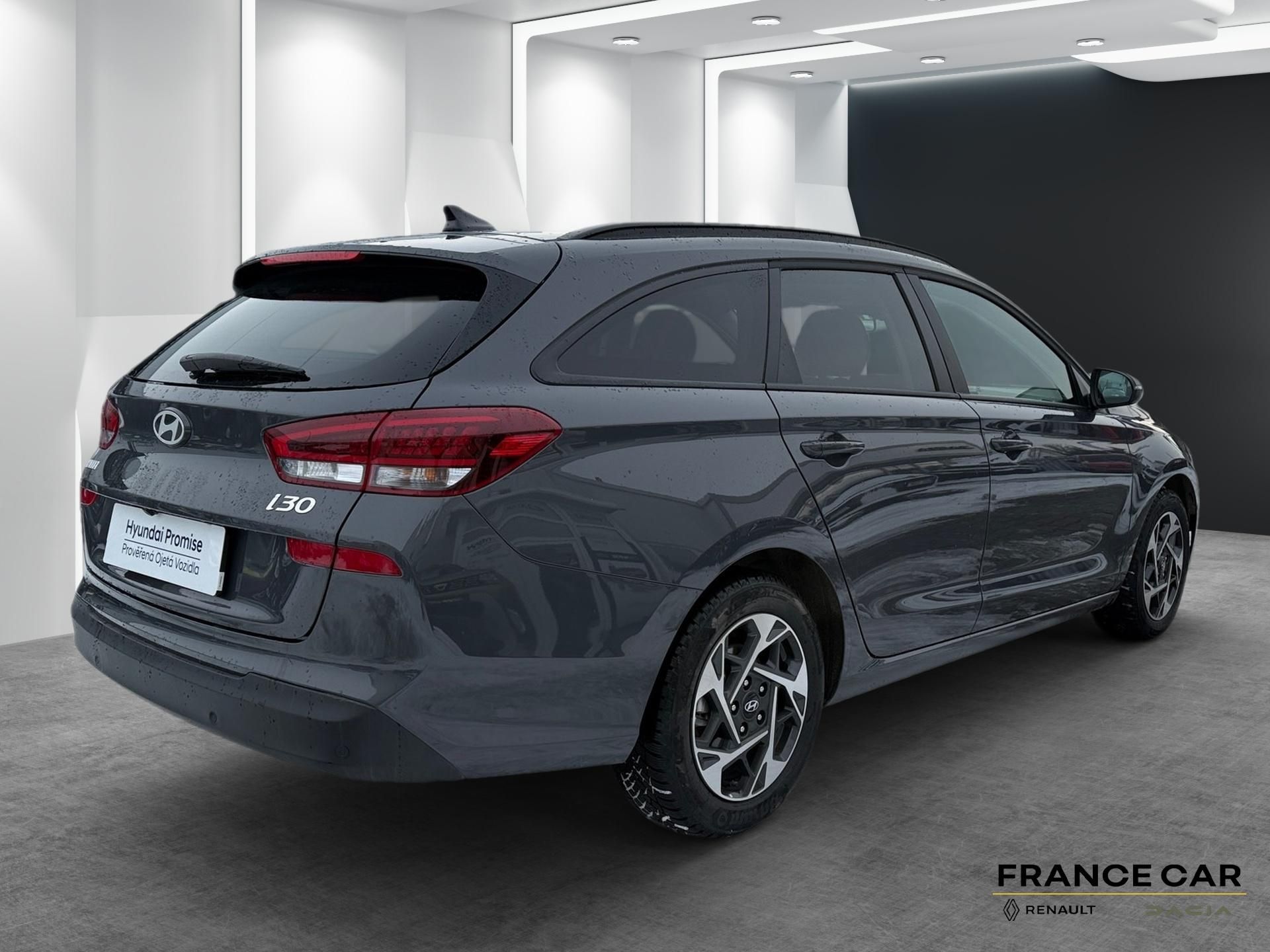 Hyundai i30, 1.0 T-GDi 74kW Family - fotka 5
