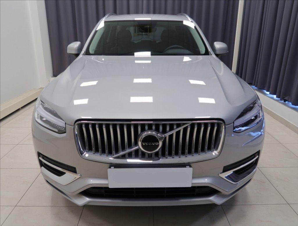 Volvo XC90, 2,0 B5 AWD AUT Plus Bright - fotka 2