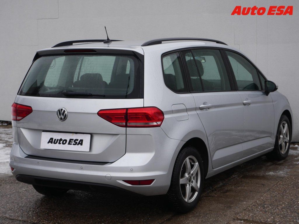 Volkswagen Touran, 1.6TDI,AC - fotka 6