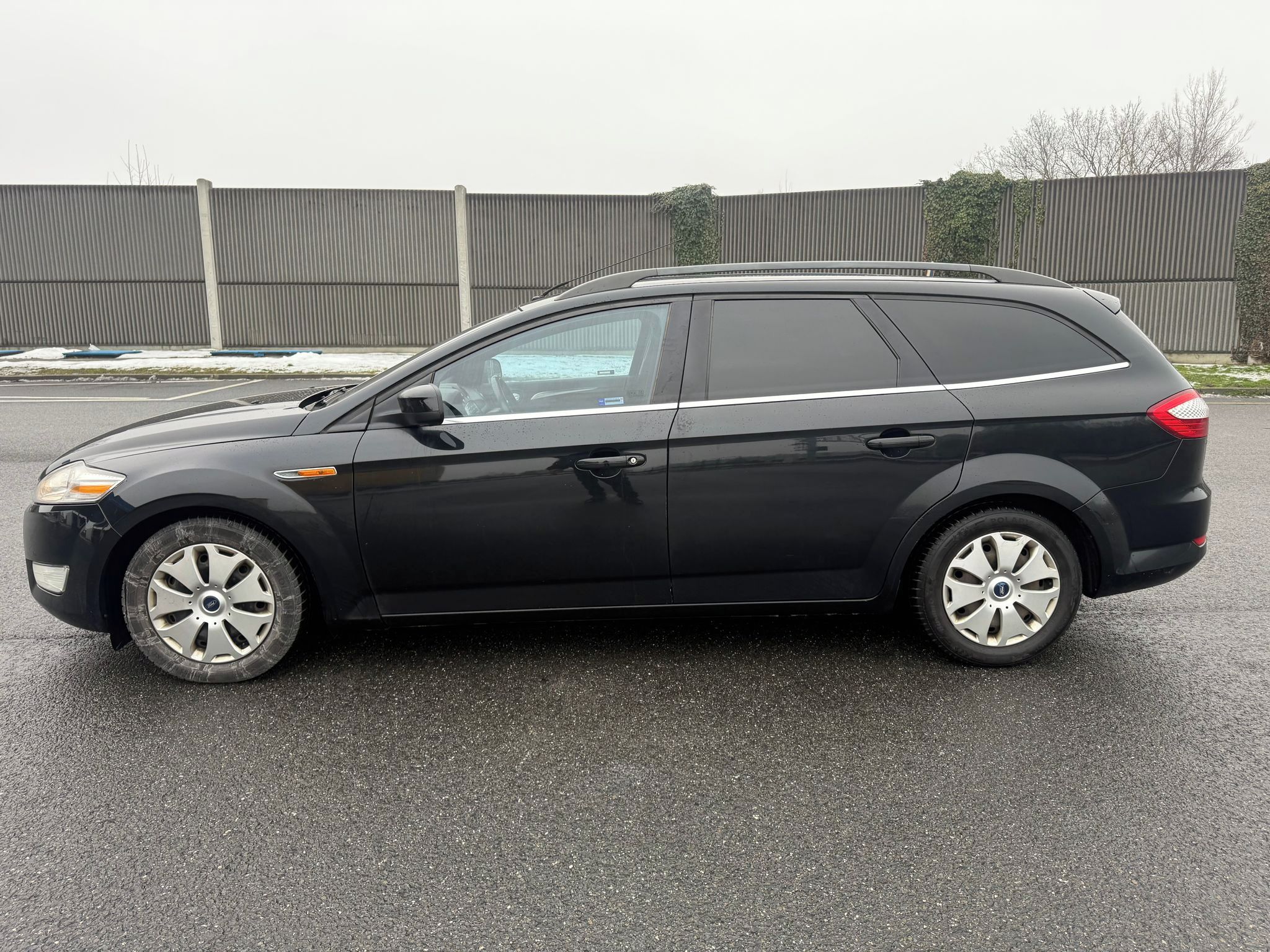 Ford Mondeo, 2,0 TDCI GHIA KOMBI - fotka 2