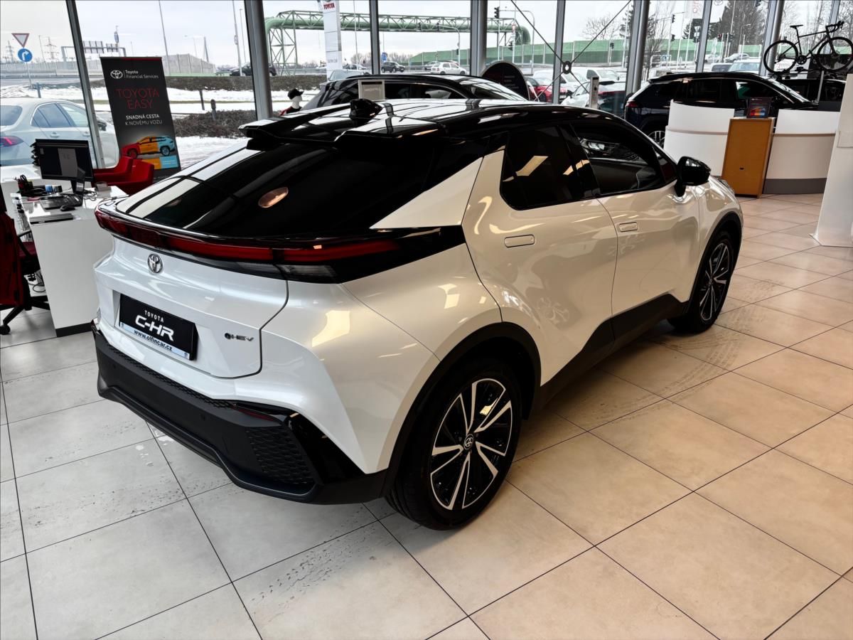 Toyota C-HR, 1,8 HEV Executive - fotka 4