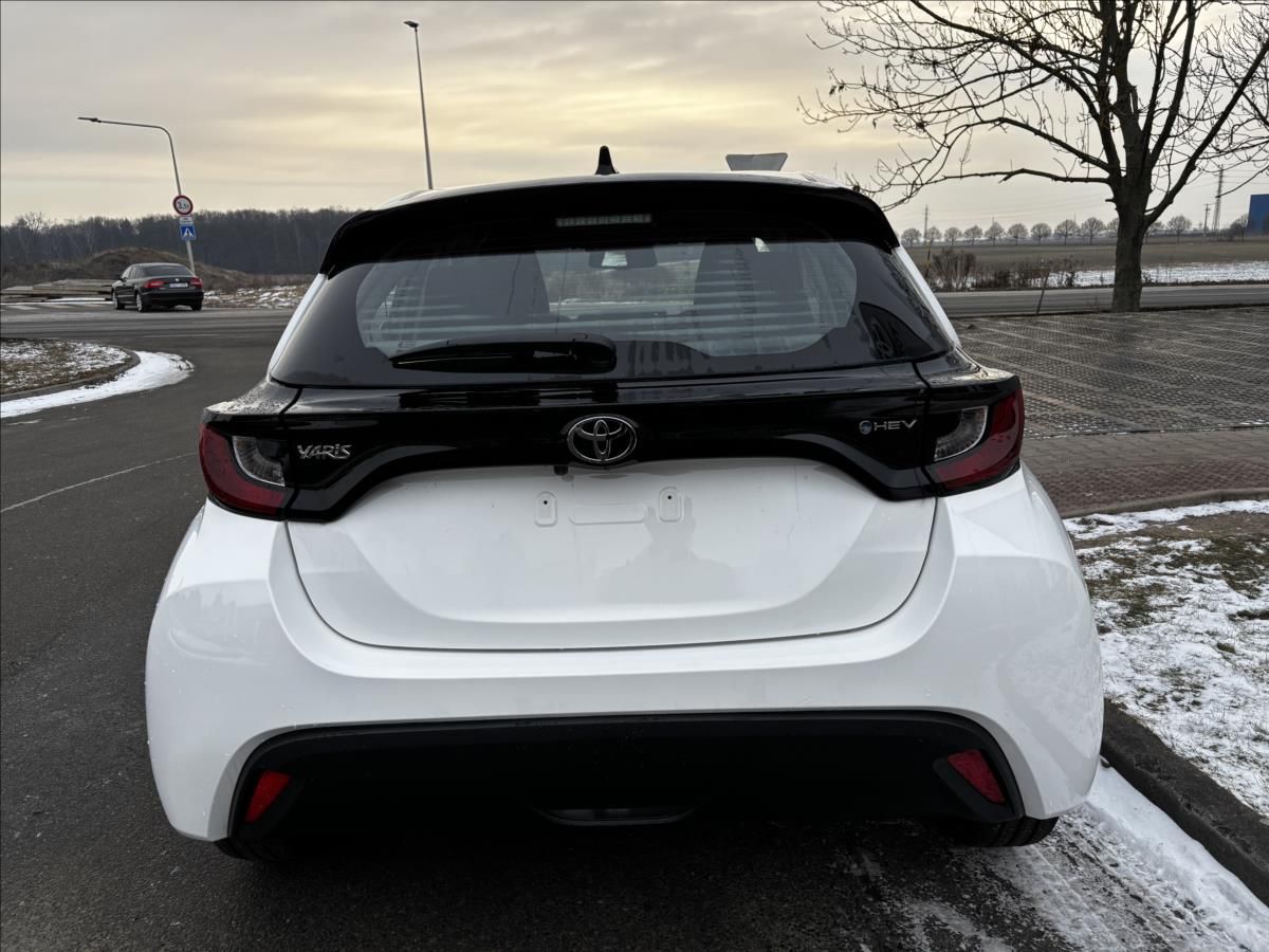 Toyota Yaris, 1,5 1.5HEV 116k  Comfort - fotka 5