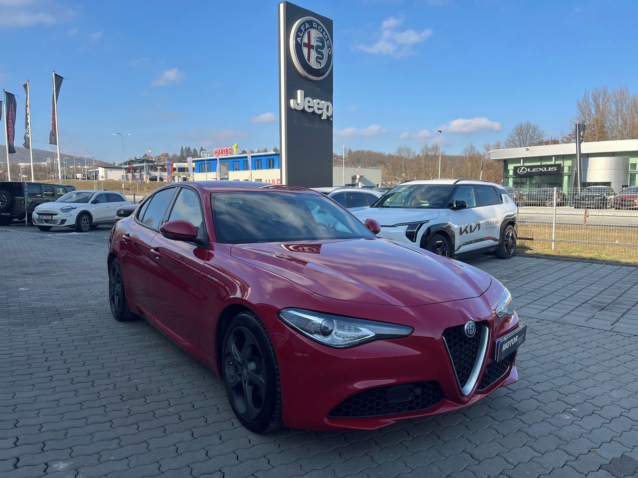 Alfa Romeo Giulia, Super 2.2 JTdm Super 160k AT8 - fotka 2