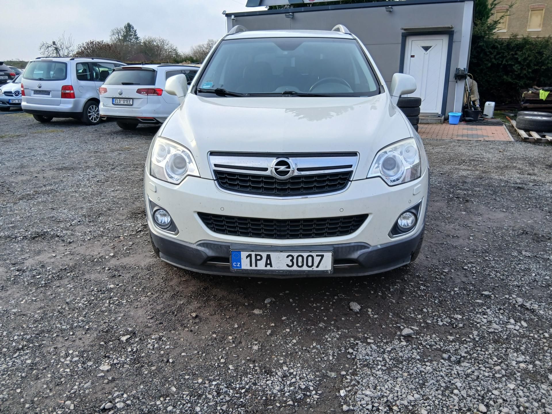 Opel Antara, 2.2 CDTI, 4x4, tažné, Cosmo - fotka 3