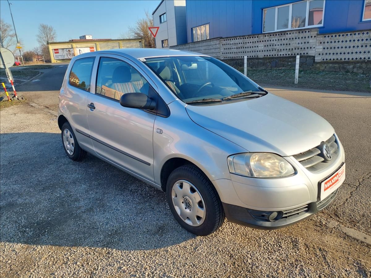 Volkswagen Fox, 1,2 HTP Klima - fotka 3